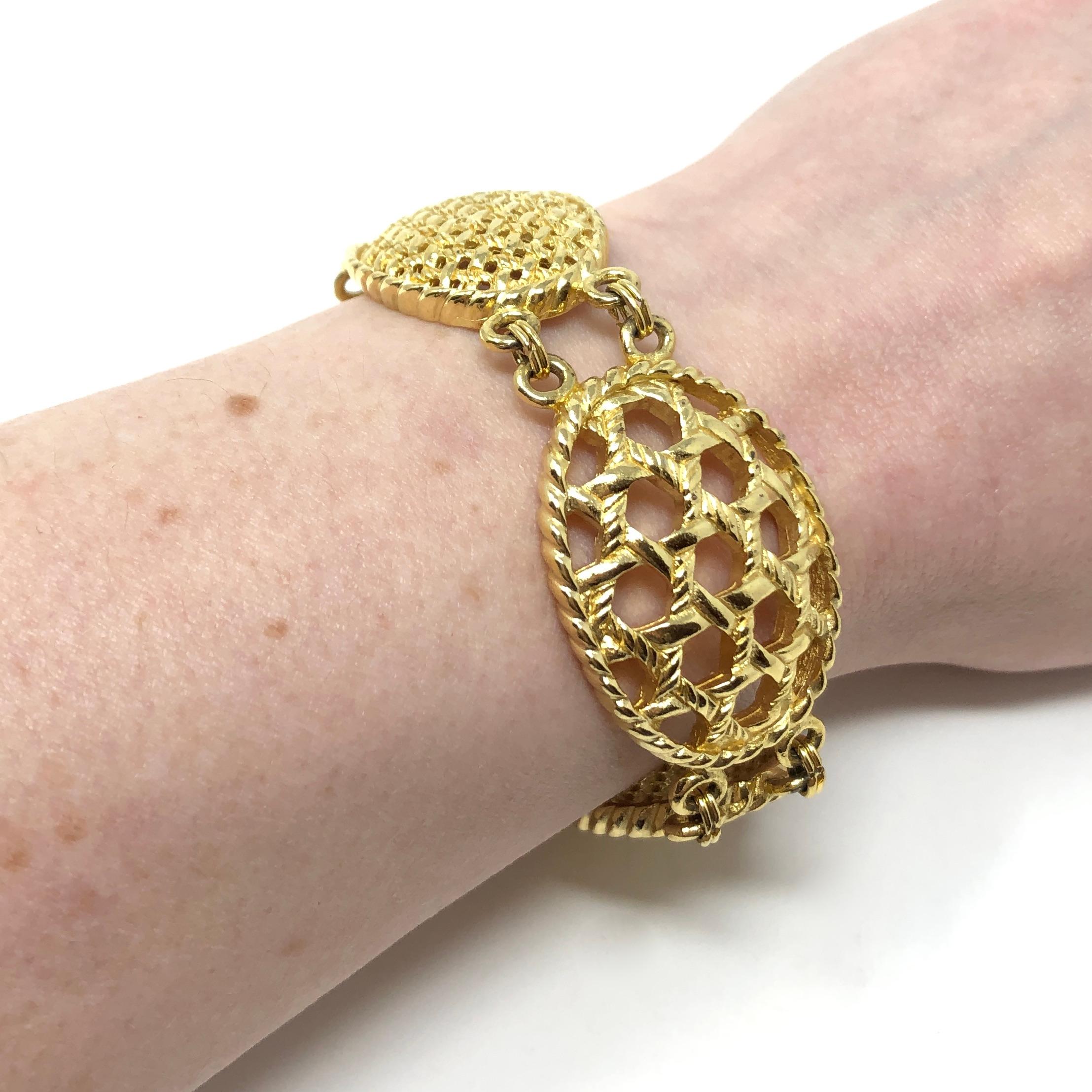 Christian Dior 1980s Gold Plated 'Cannage' Design Vintage Bracelet For Sale 4