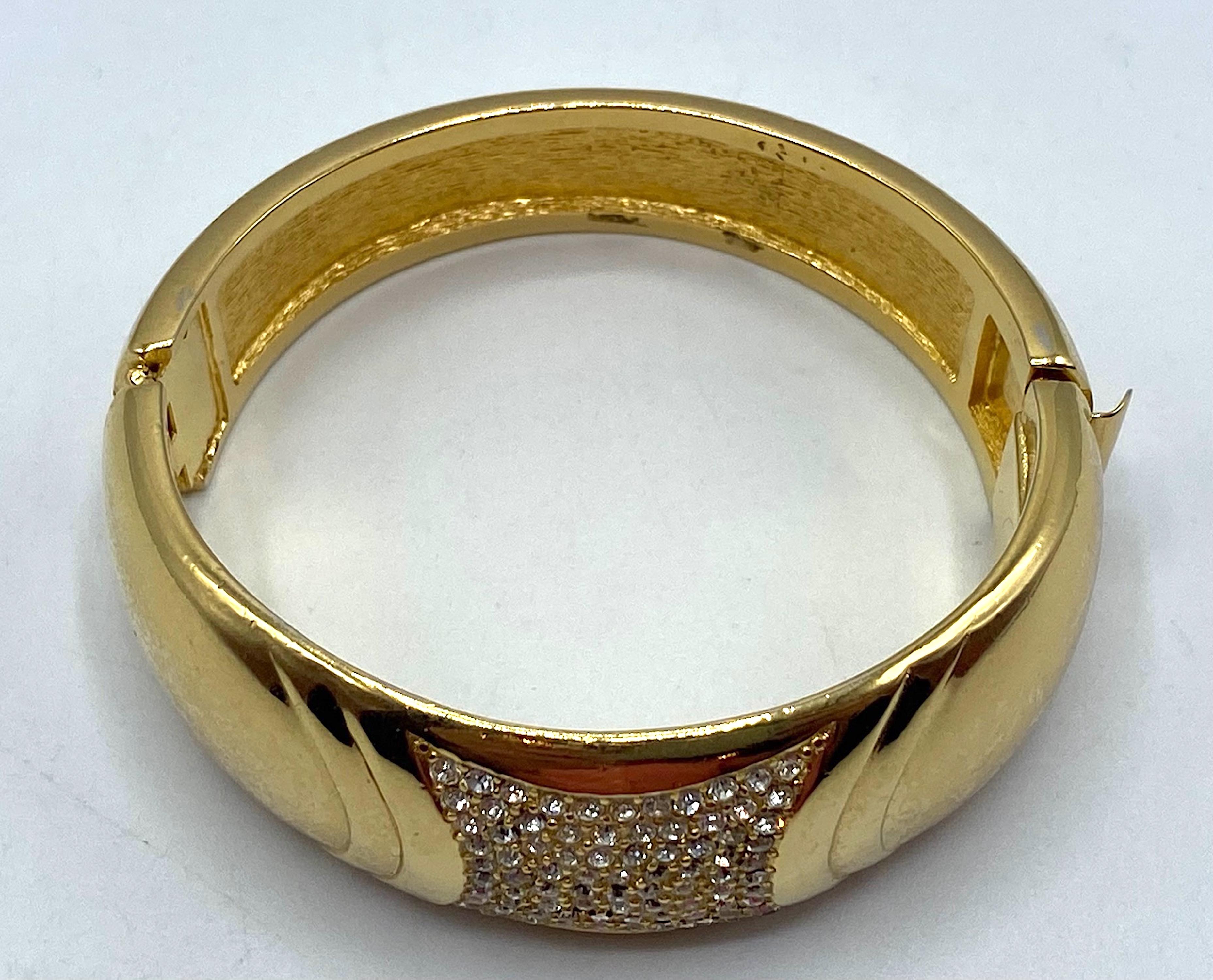 Christian Dior 1980er Jahre Gold mit Strass Art Deco Stil Armreif Armband im Zustand „Gut“ im Angebot in New York, NY