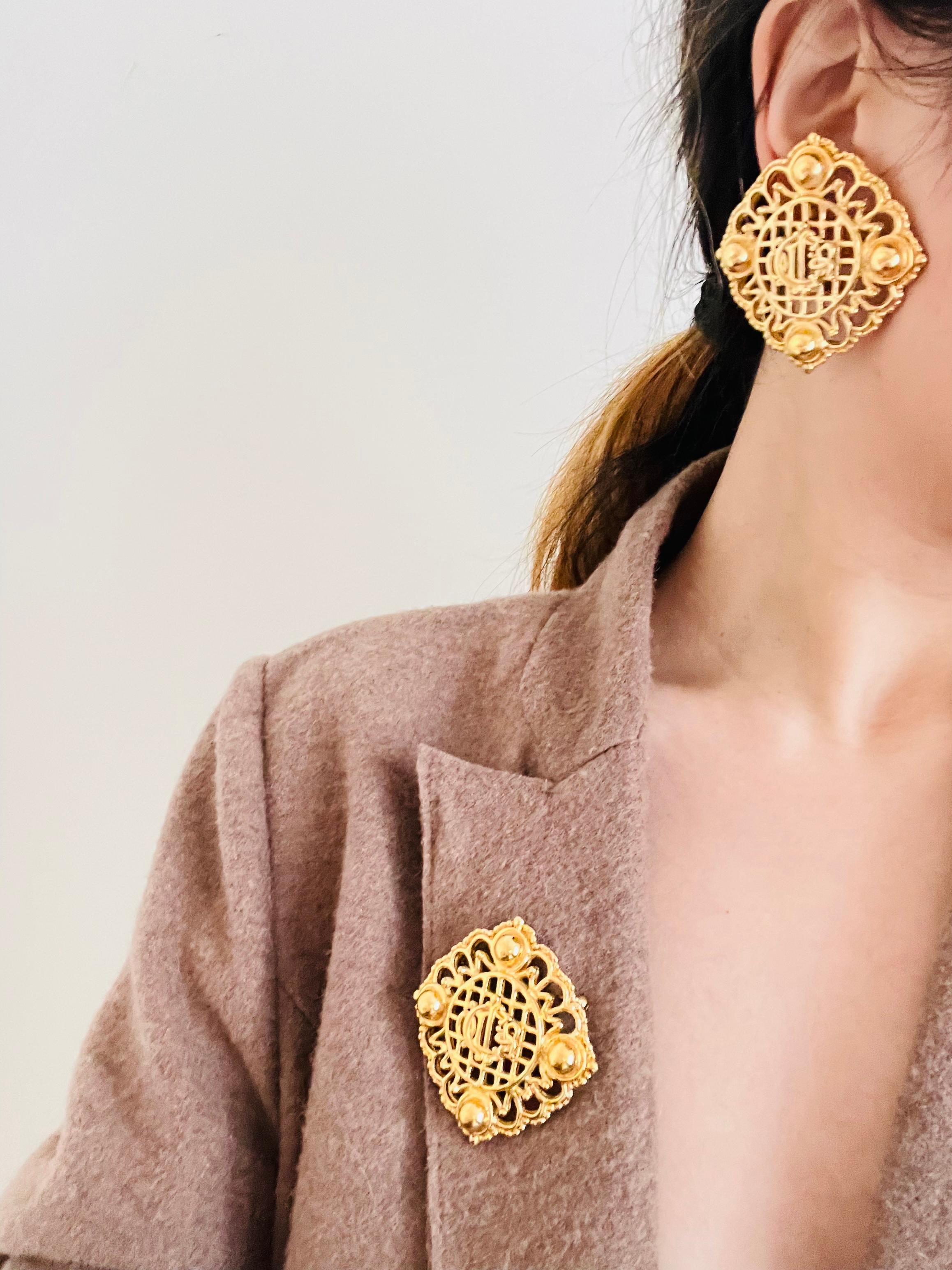 Christian Dior 1980s Huge Logo Monogram Insignia Crest Openwork Clip Earrings For Sale 2