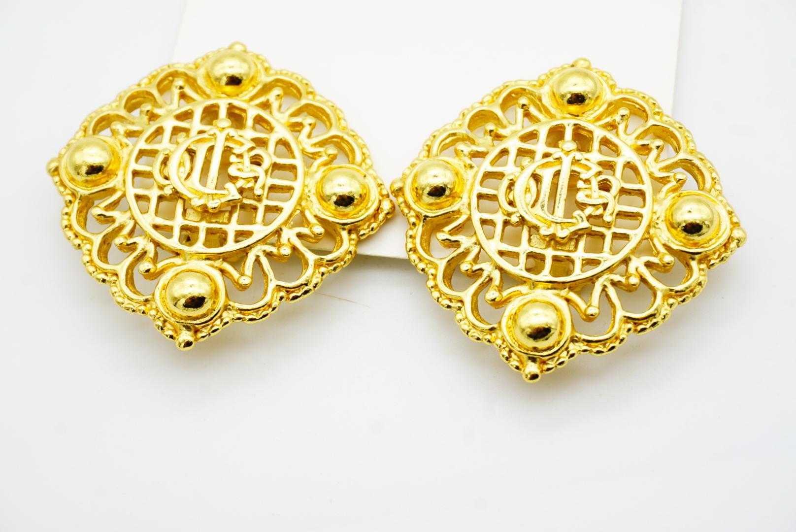 Christian Dior 1980s Massive Logo Monogram Insignia Crest Square Clip Earrings For Sale 6