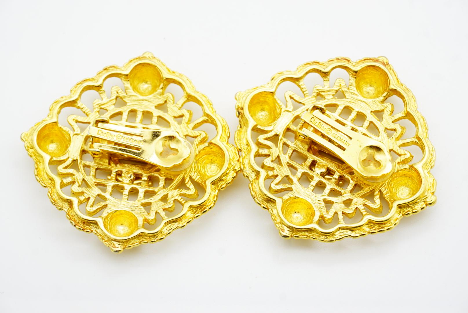 Christian Dior 1980s Massive Logo Monogram Insignia Crest Square Clip Earrings For Sale 9