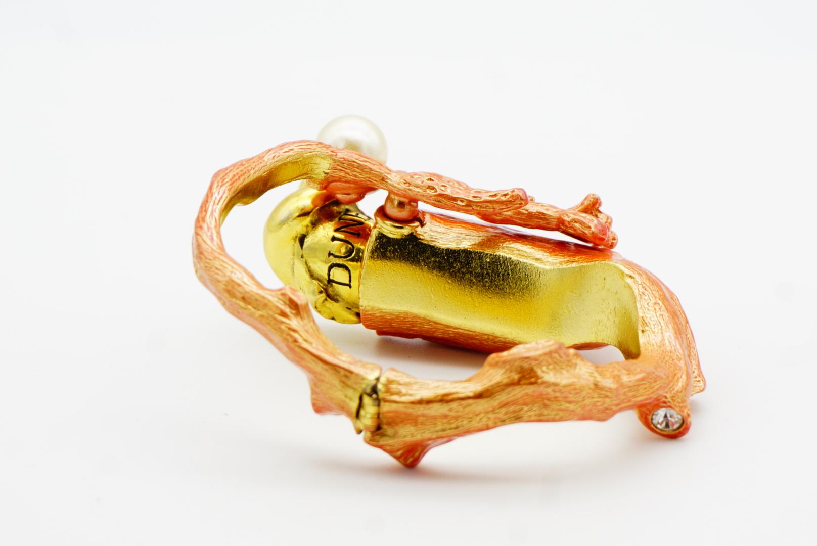 Christian Dior 1980, bracciale arancione con corallo, conchiglia, torcia e cristalli di perla in vendita 8