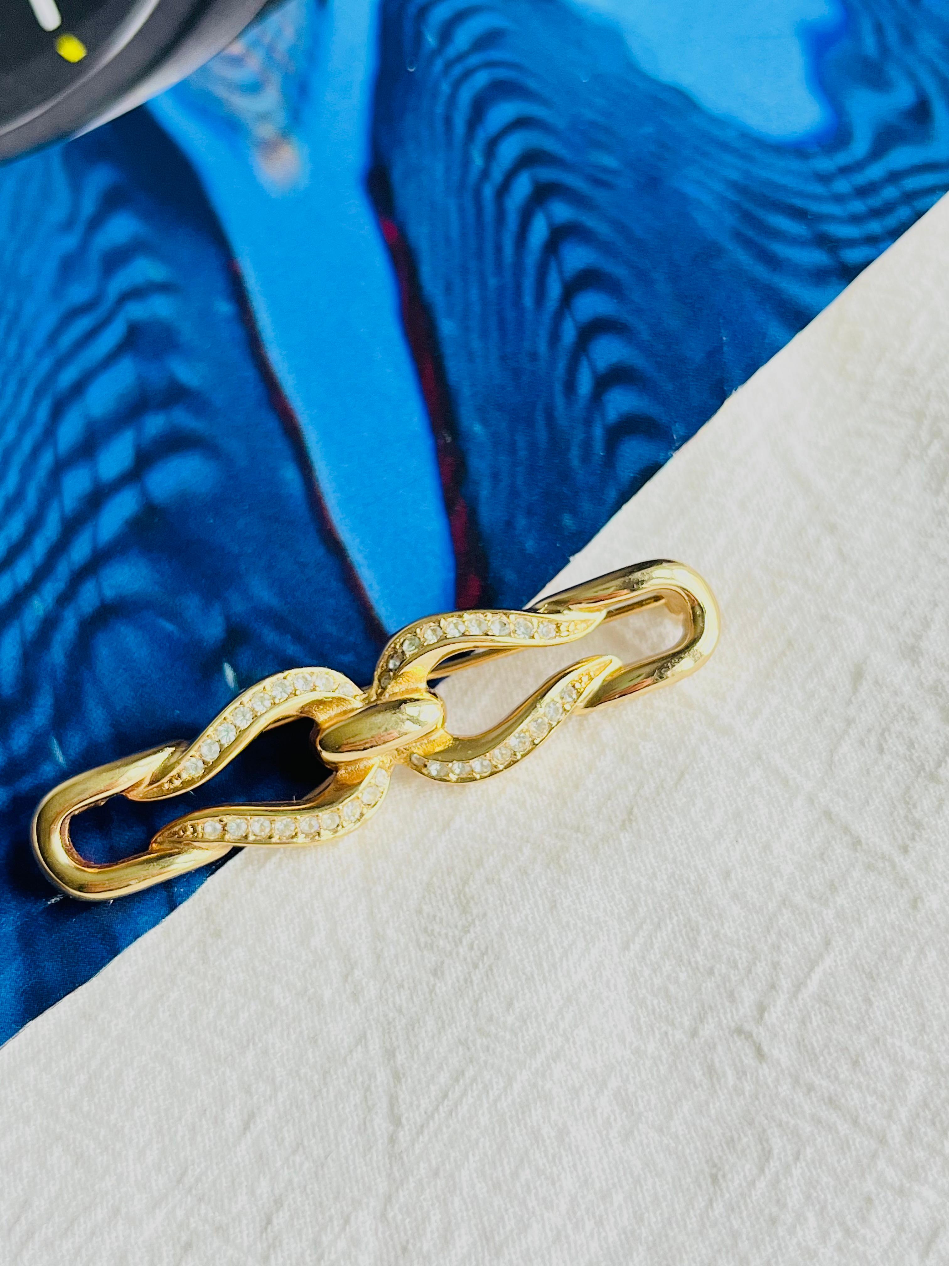 Christian Dior, broche longue symétrique à double clip et cristaux imbriqués des années 1980 Unisexe en vente
