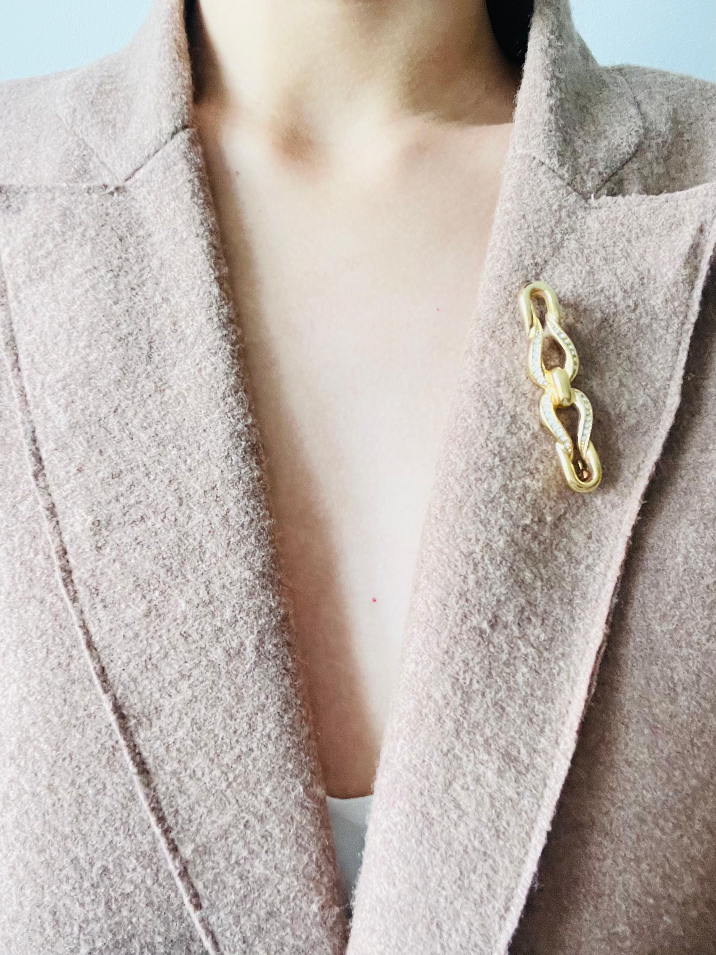 Christian Dior, broche longue symétrique à double clip et cristaux imbriqués des années 1980 en vente 1