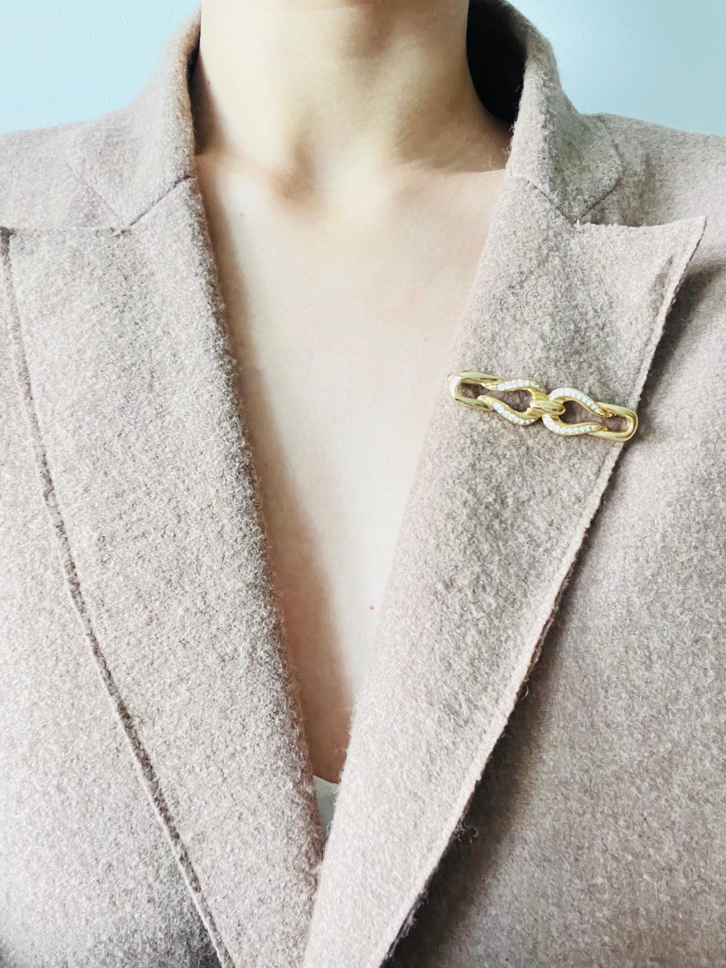 Christian Dior, broche longue symétrique à double clip et cristaux imbriqués des années 1980 en vente 2