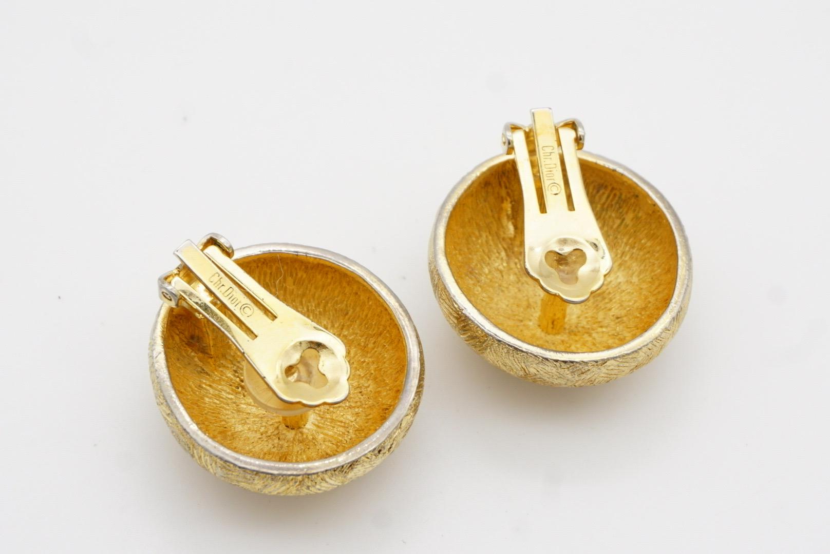Christian Dior 1980s Texture Extra Large Circle Round Dome Chunky Clip Earrings For Sale 9