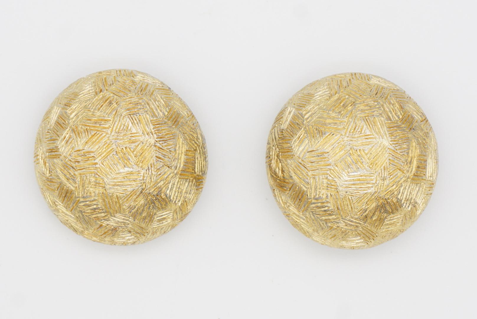 Christian Dior 1980s Texture Extra Large Circle Round Dome Chunky Clip Earrings For Sale 4