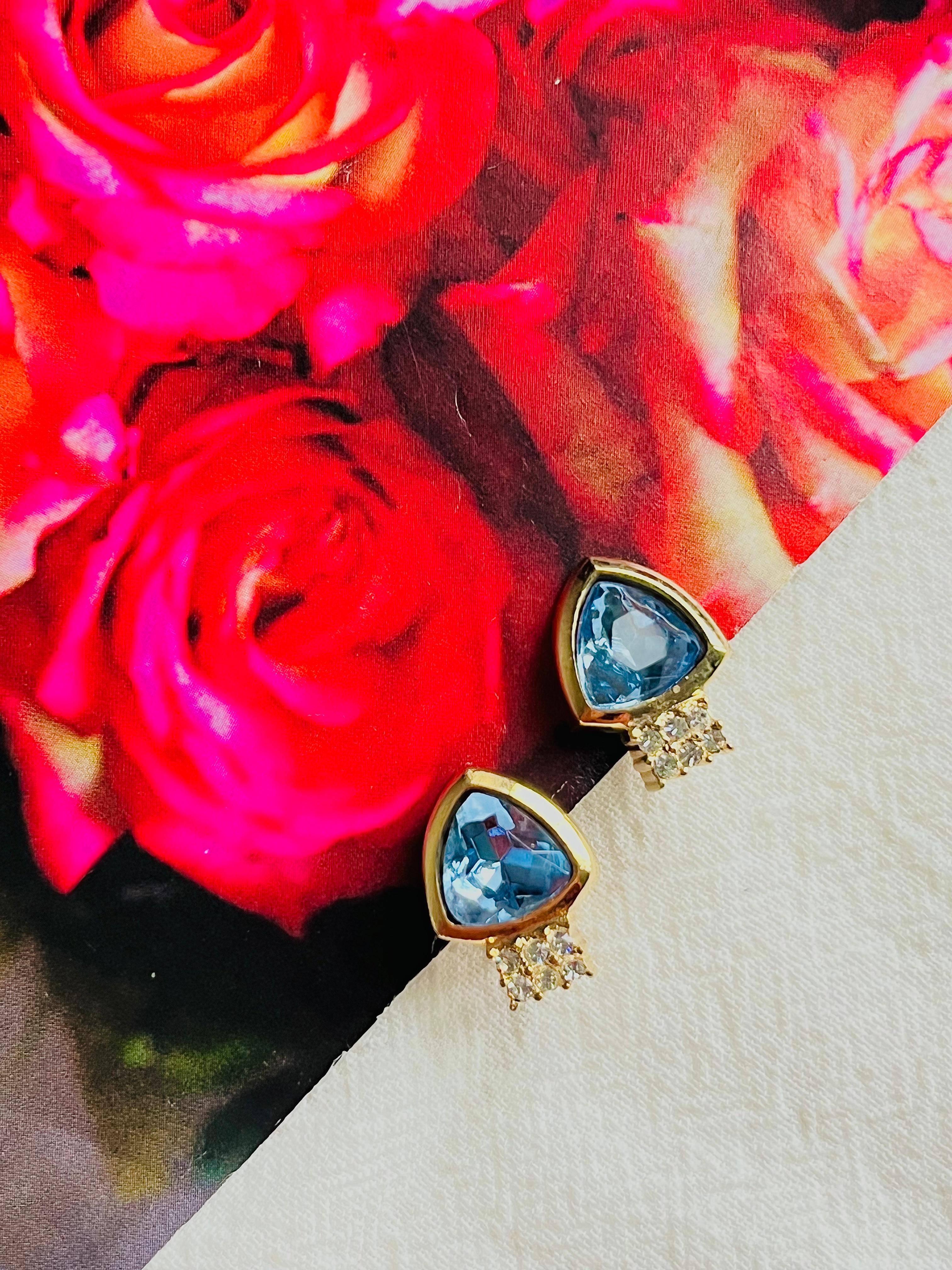 Christian Dior 1980er Jahre Vintage Aquamarin Kristalle Blaues Dreieck Clip-On-Ohrringe für Damen oder Herren im Angebot