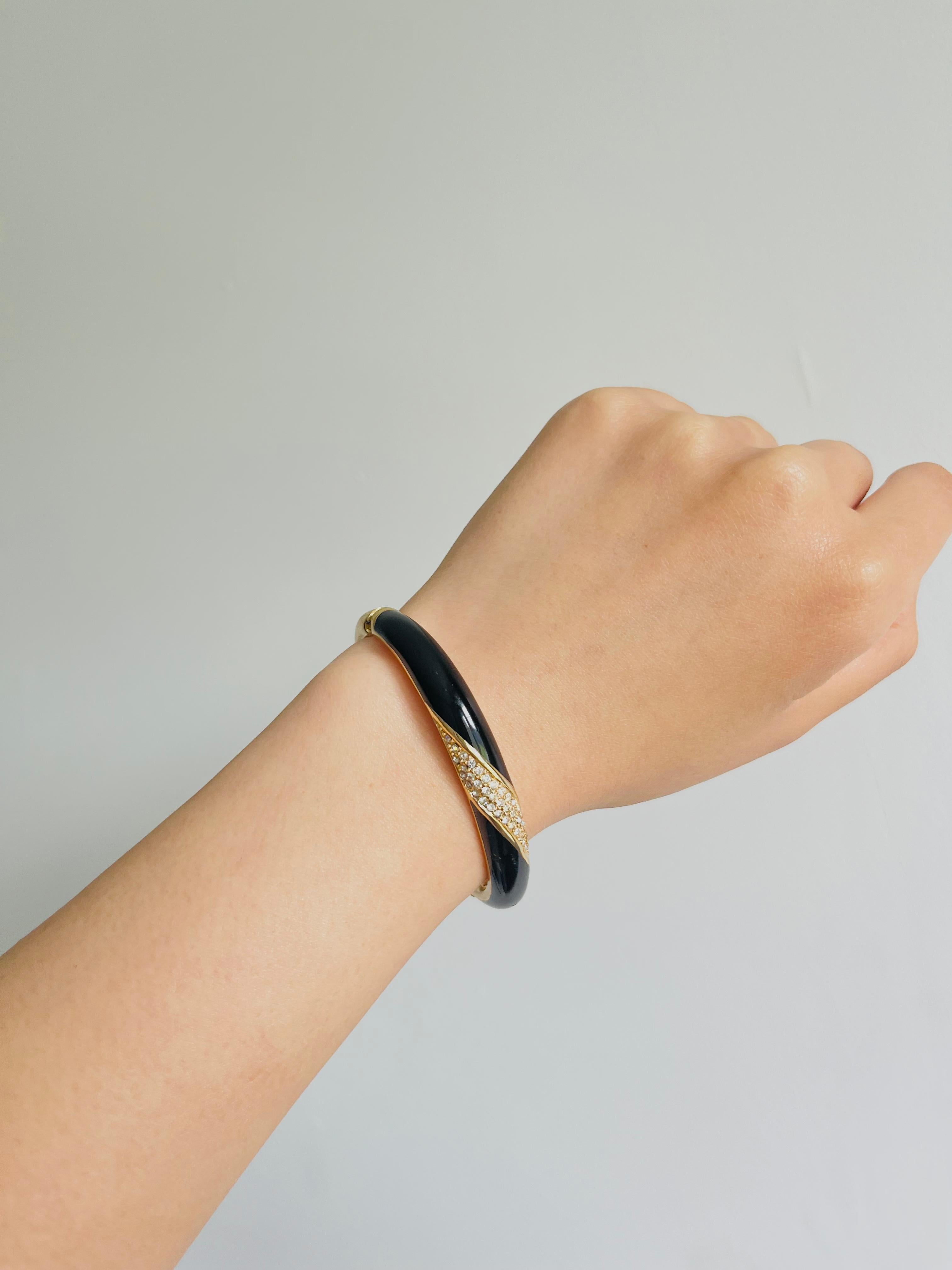 Christian Dior 1980s Vintage Black Enamel Spiral Crystals Cuff Bangle Bracelet For Sale 2