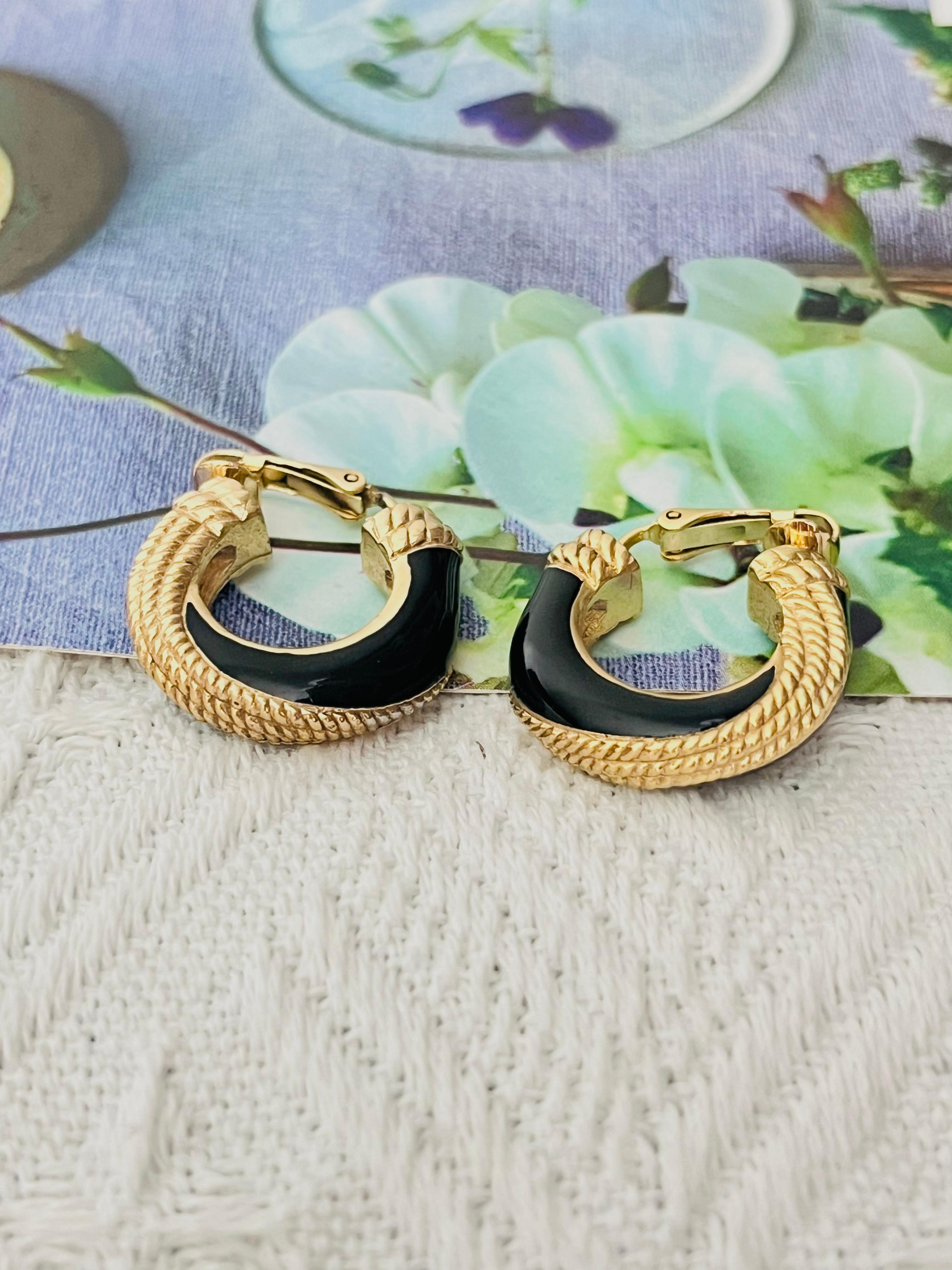 Art Deco Christian Dior 1980s Vintage Black Spiral Dot Rope Demi Dome Hoop Clip Earrings