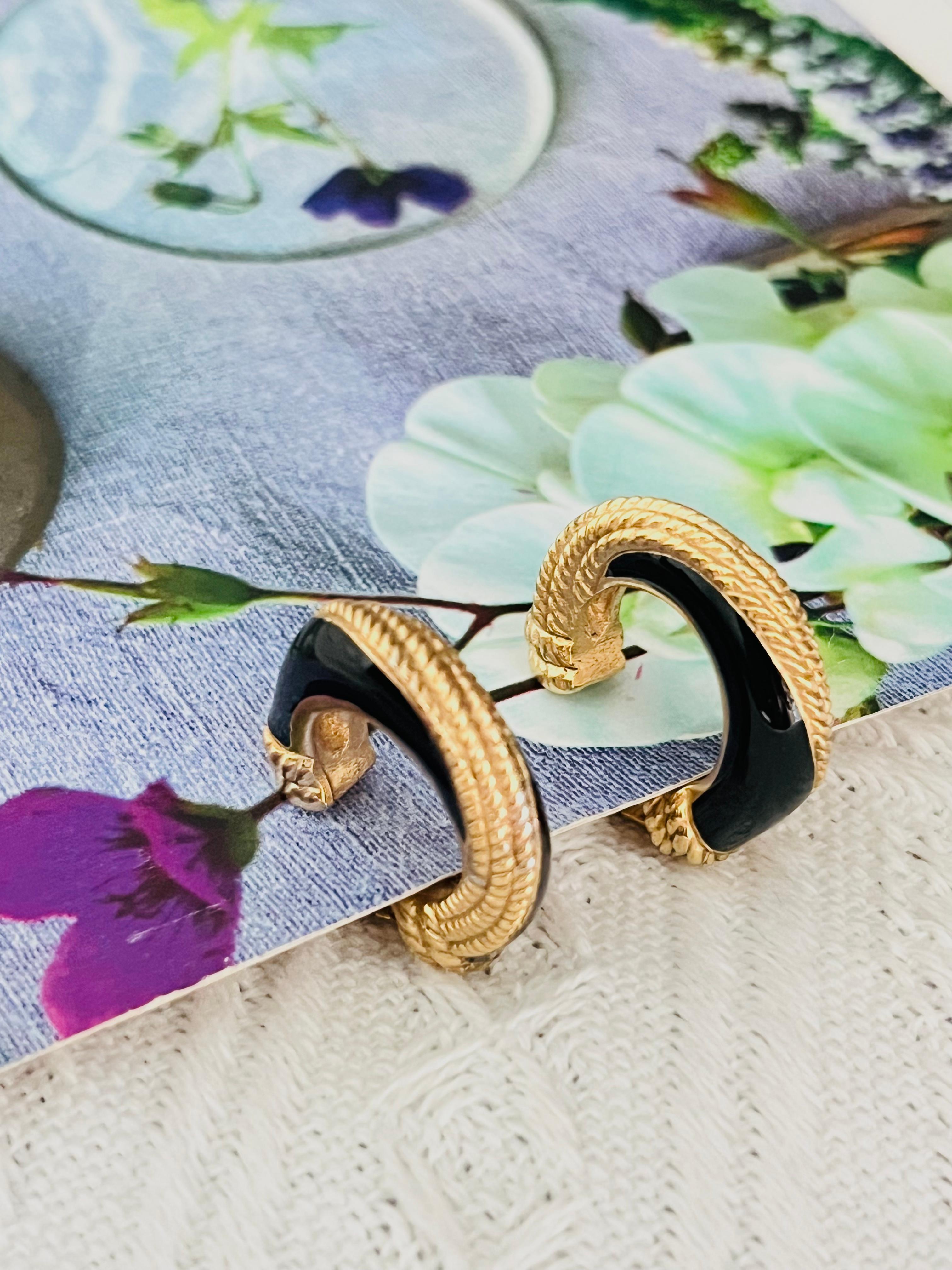Women's or Men's Christian Dior 1980s Vintage Black Spiral Dot Rope Demi Dome Hoop Clip Earrings