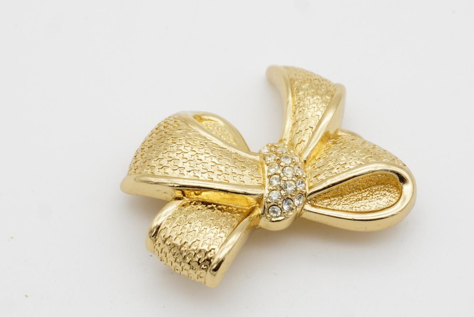 Christian Dior 1980er Jahre Vintage Kristalle Knoten Schleife Schmetterling Elegante Brosche im Angebot 5