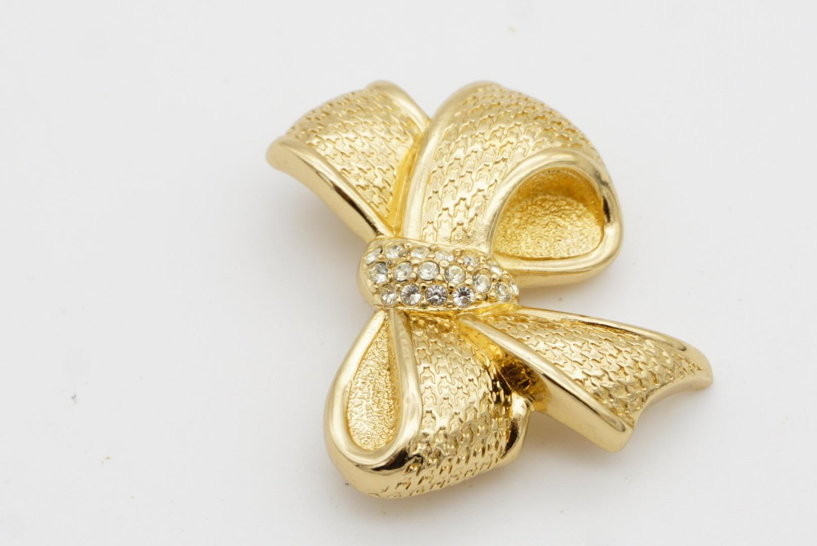 Christian Dior 1980er Jahre Vintage Kristalle Knoten Schleife Schmetterling Elegante Brosche im Angebot 6