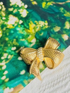 Christian Dior 1980s Vintage Crystals Knot Bow Ribbon Butterfly Elegant Brooch