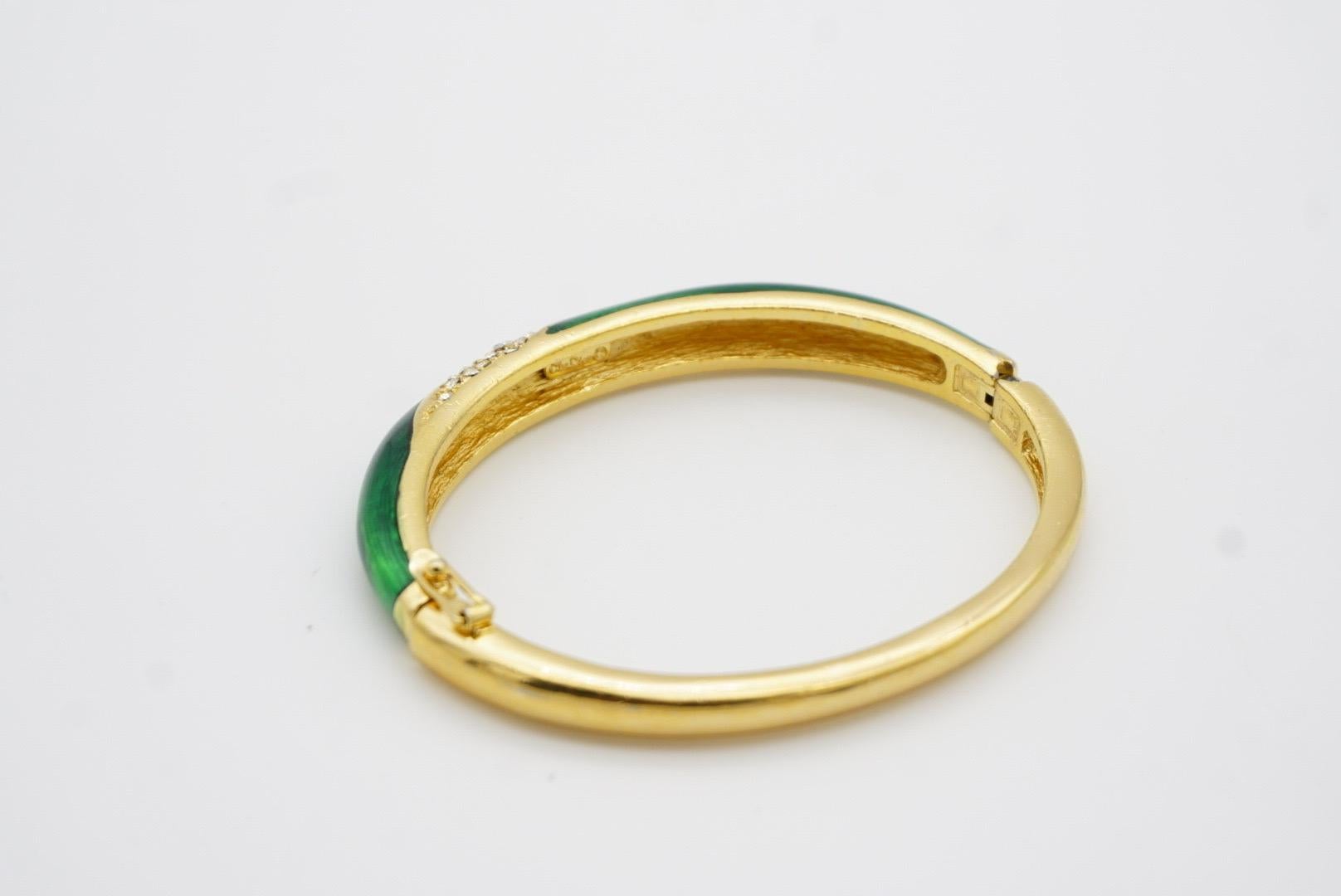 Christian Dior 1980s Vintage Emerald Green Enamel Crystals Cuff Bangle Bracelet For Sale 7