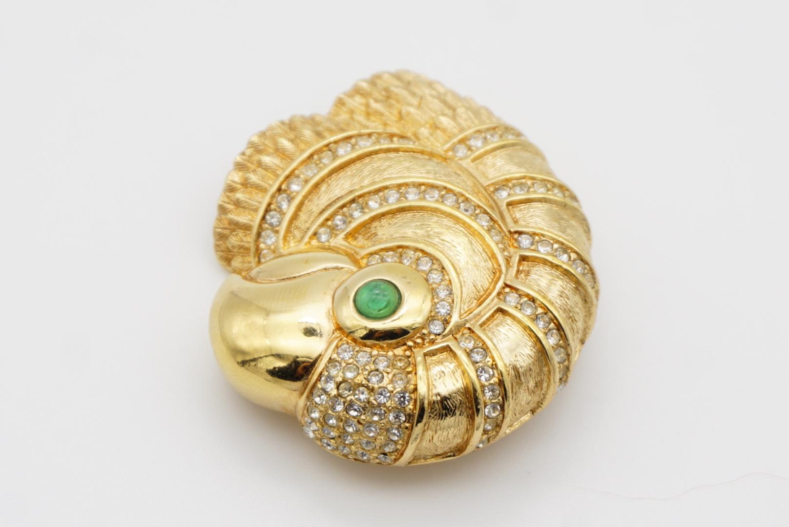 Christian Dior 1980s Vintage Gripoix Emerald Eye Parrot Bird Head Crystal Brooch 5