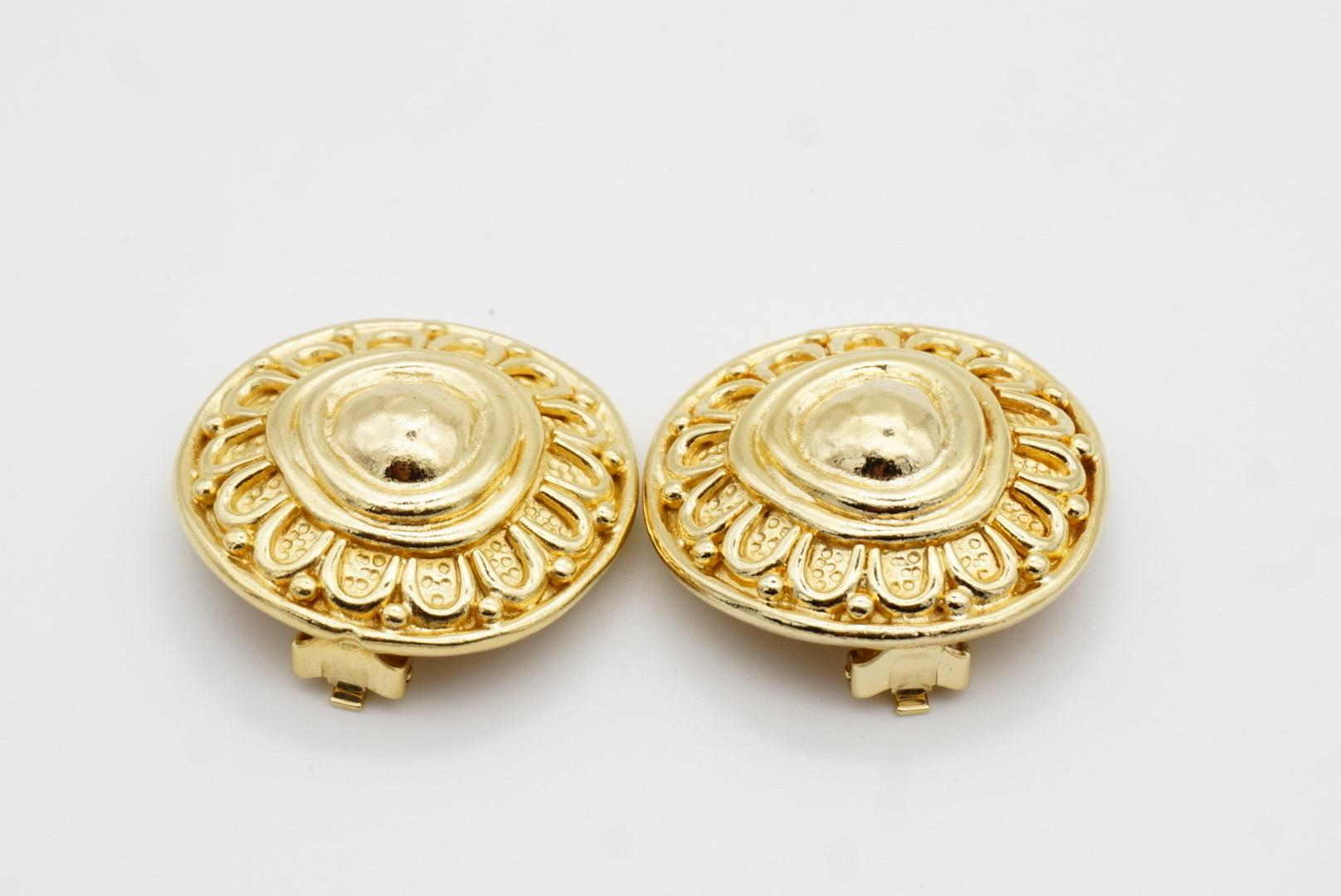 Christian Dior 1980s Vintage Large Round Sunburst Floral Relief Clip Earrings 5