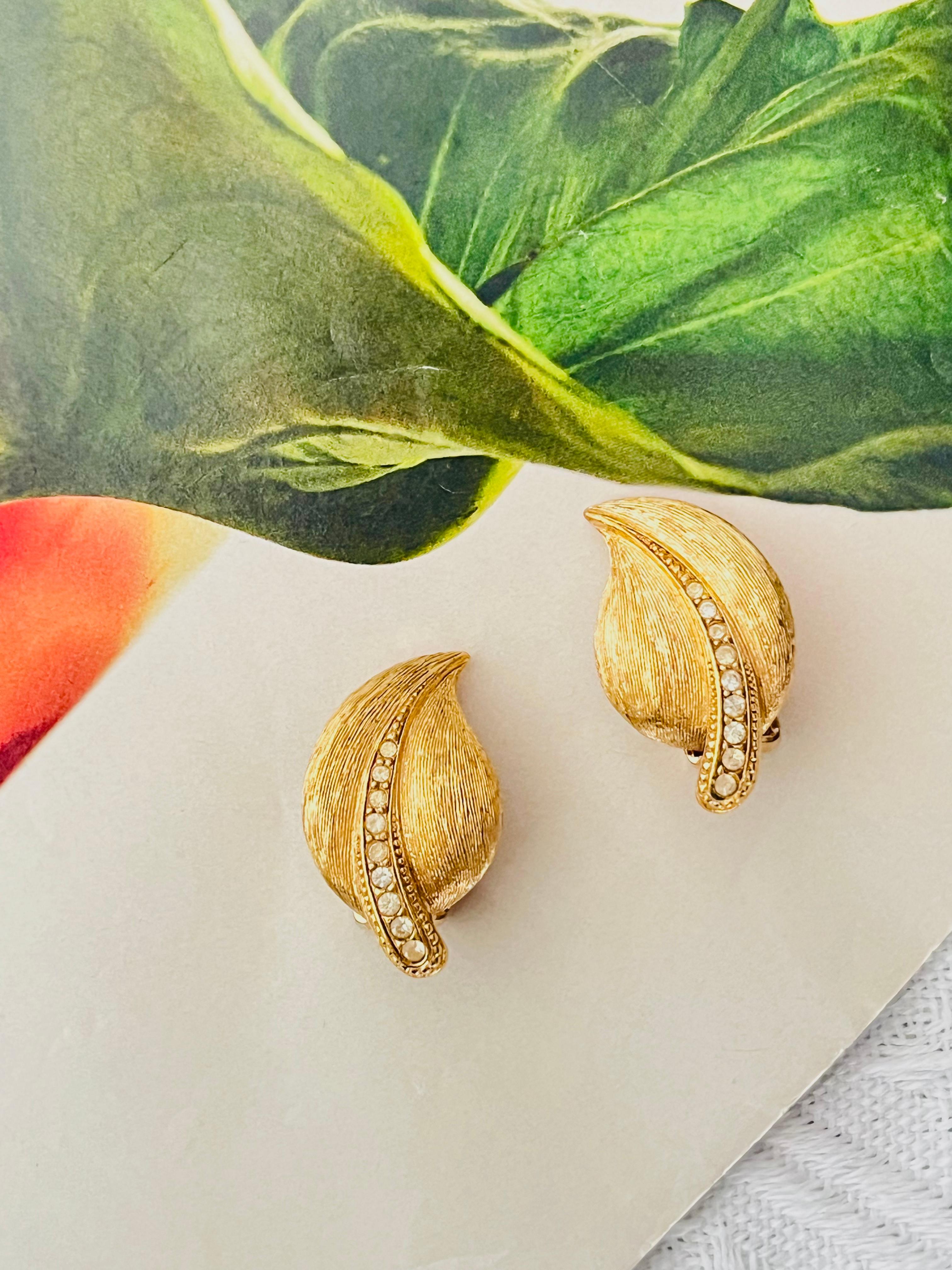 Christian Dior 1980s Vintage Large Vivid Wavy Leaf Row Crystals Chunky Earrings In Excellent Condition For Sale In Wokingham, England