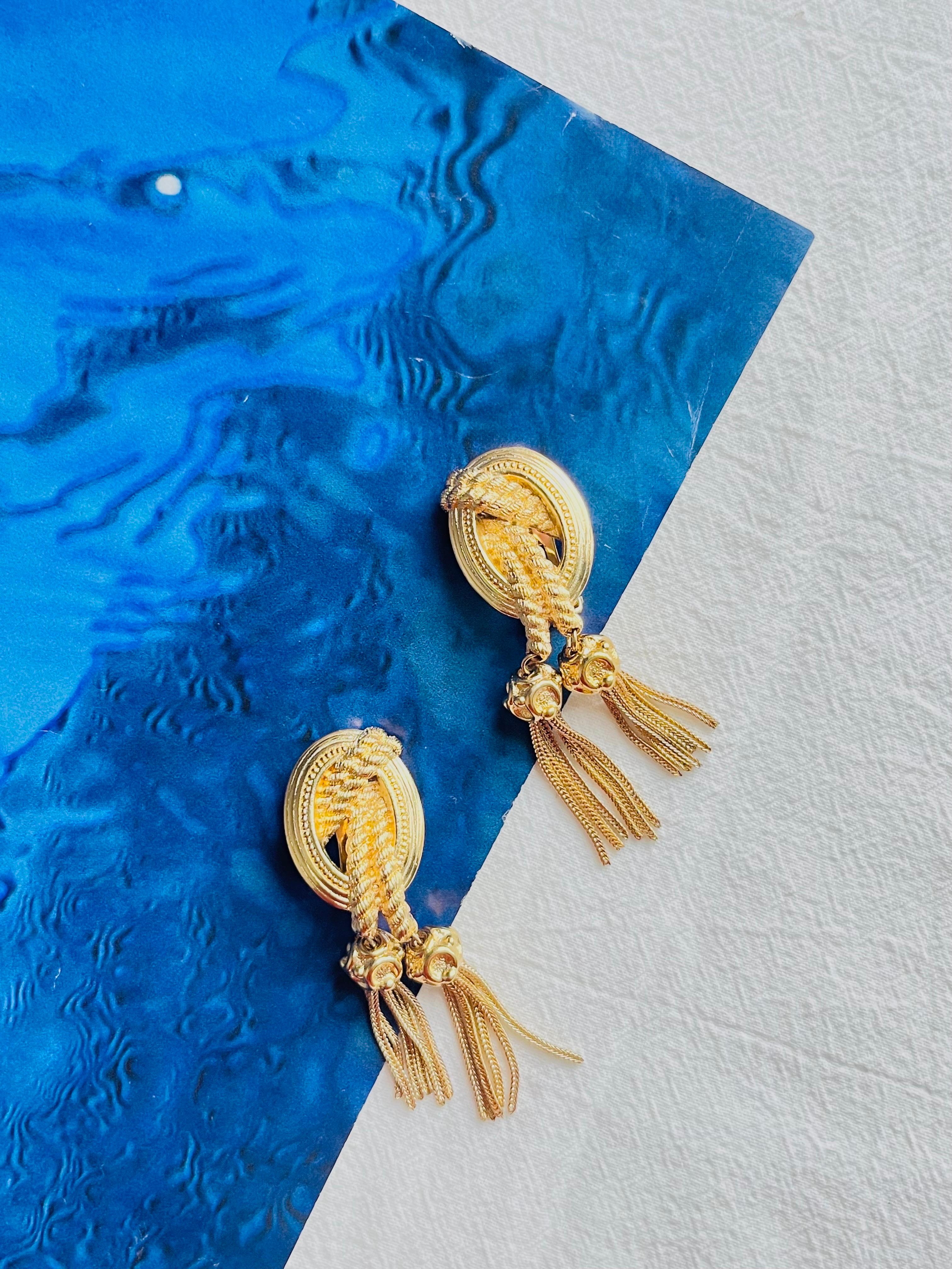 Christian Dior 1980s Vintage Medallion Double Tassel Rope Long Drop Earrings In Excellent Condition For Sale In Wokingham, England
