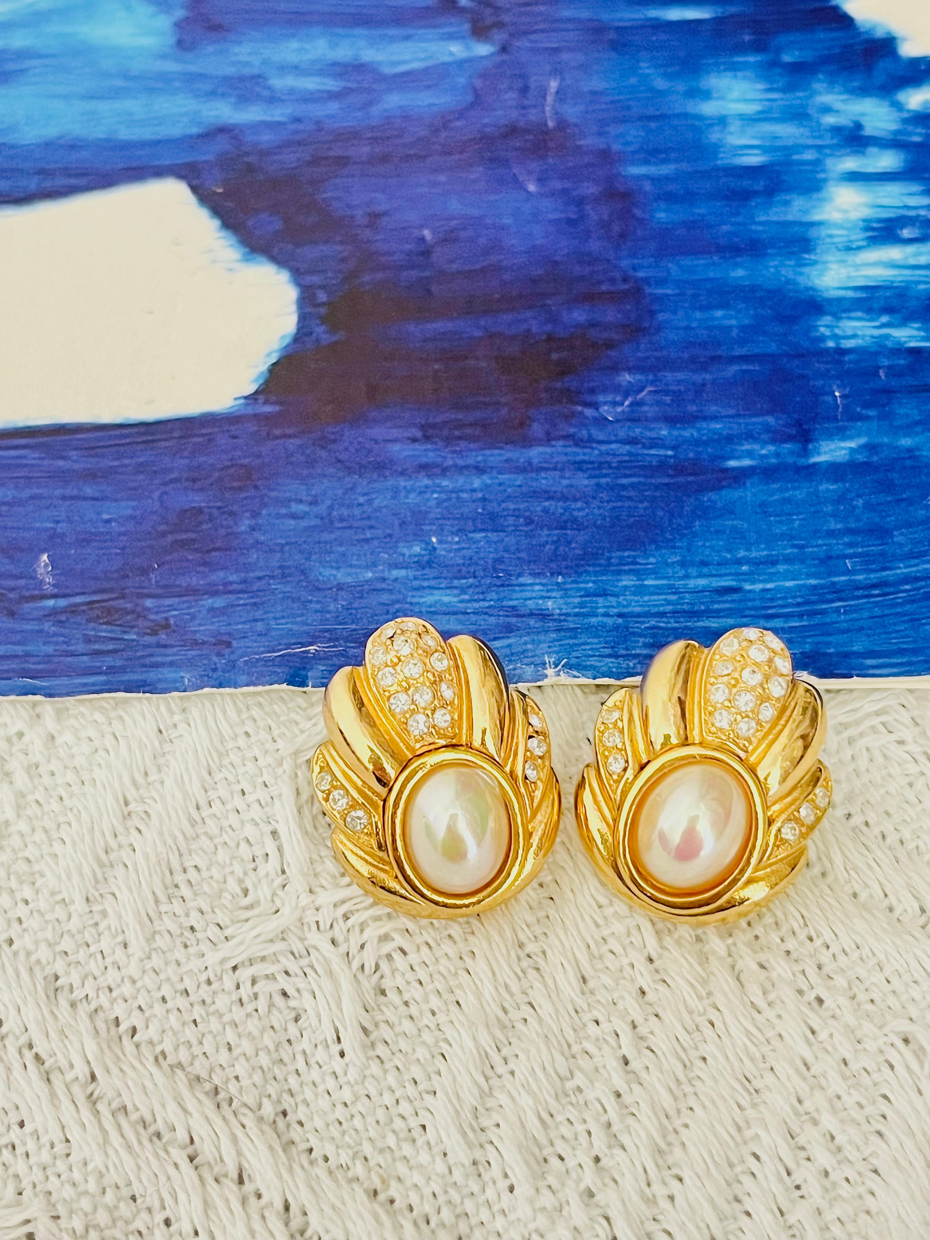 Art Deco Christian Dior 1980s Vintage Oval White Pearl Crystals Flower Pierced Earrings For Sale
