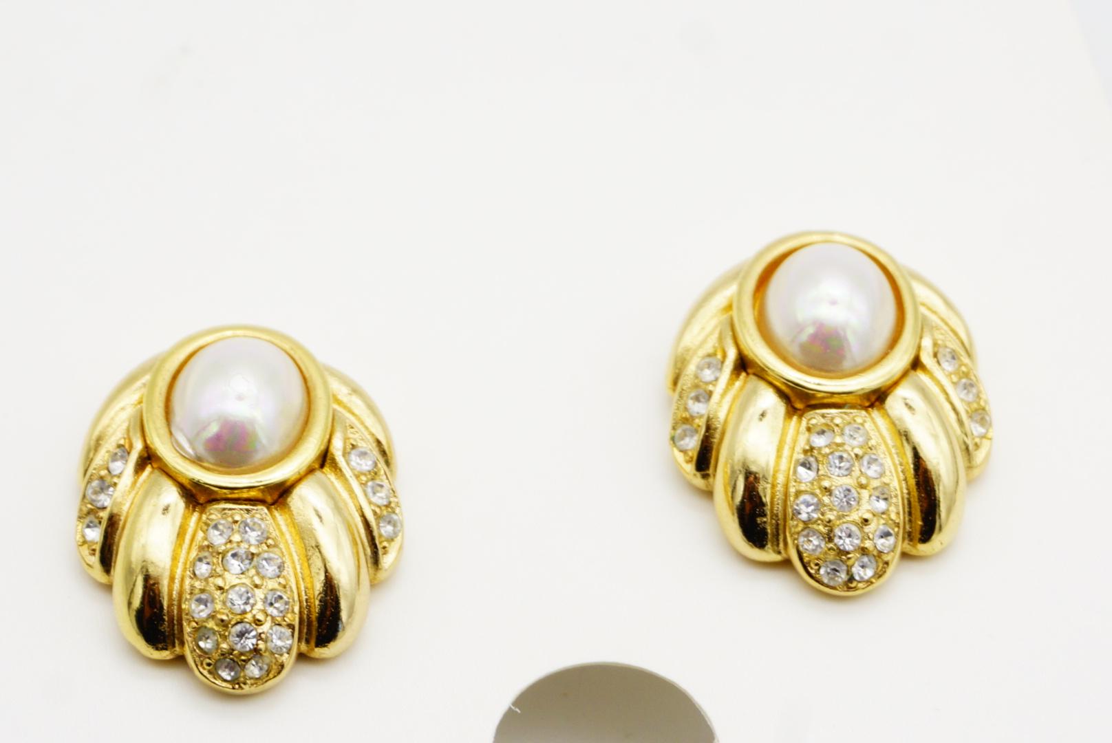 Christian Dior 1980s Vintage Oval White Pearl Crystals Flower Pierced Earrings For Sale 4