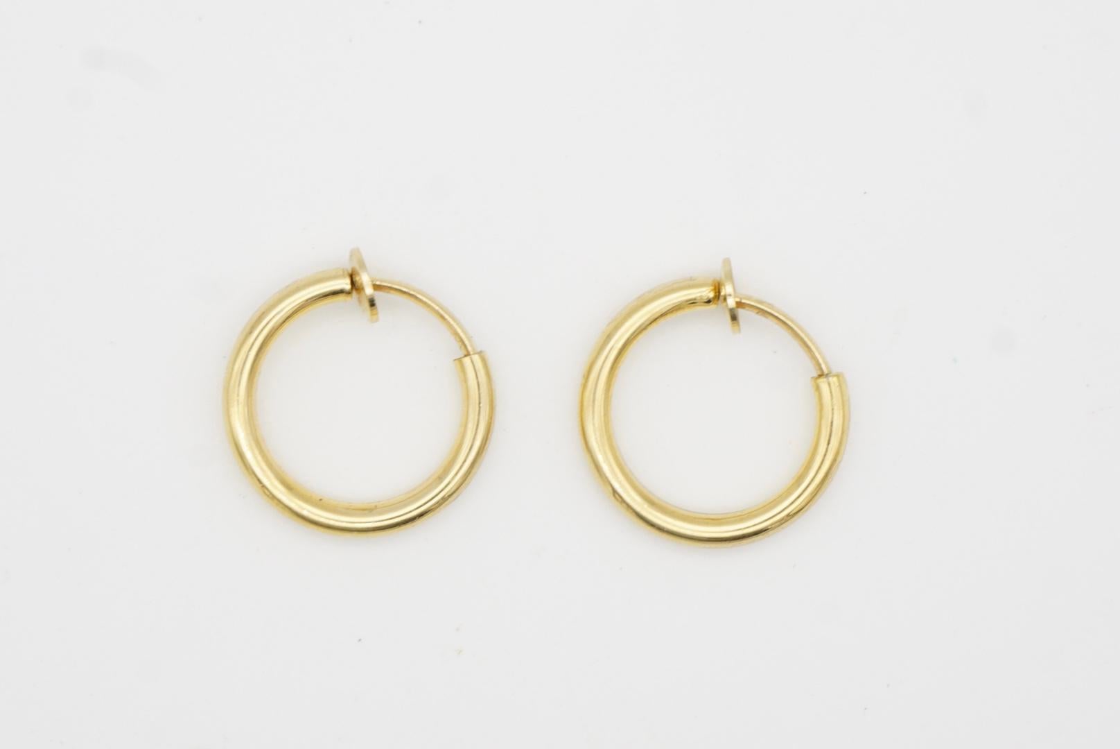 Christian Dior 1980s Vintage Round Circle Glow Hoop Modernist Clip On Earrings For Sale 4