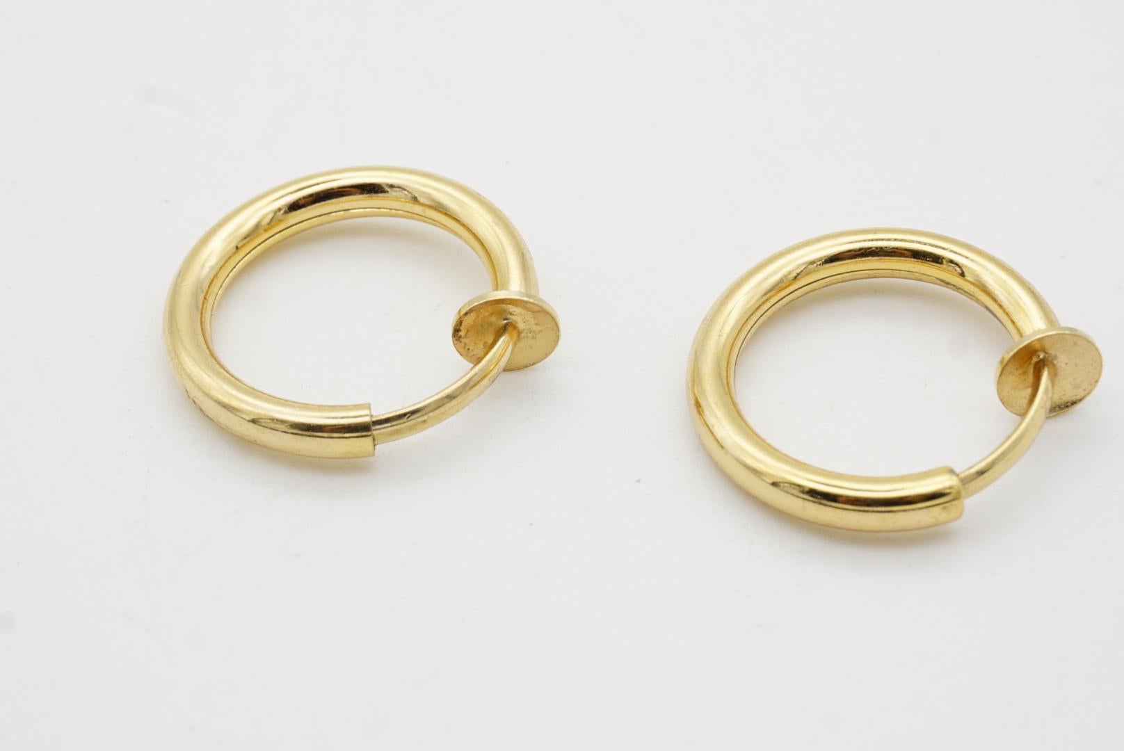 Christian Dior 1980s Vintage Round Circle Glow Huggie Hoop Modernist Earrings 6