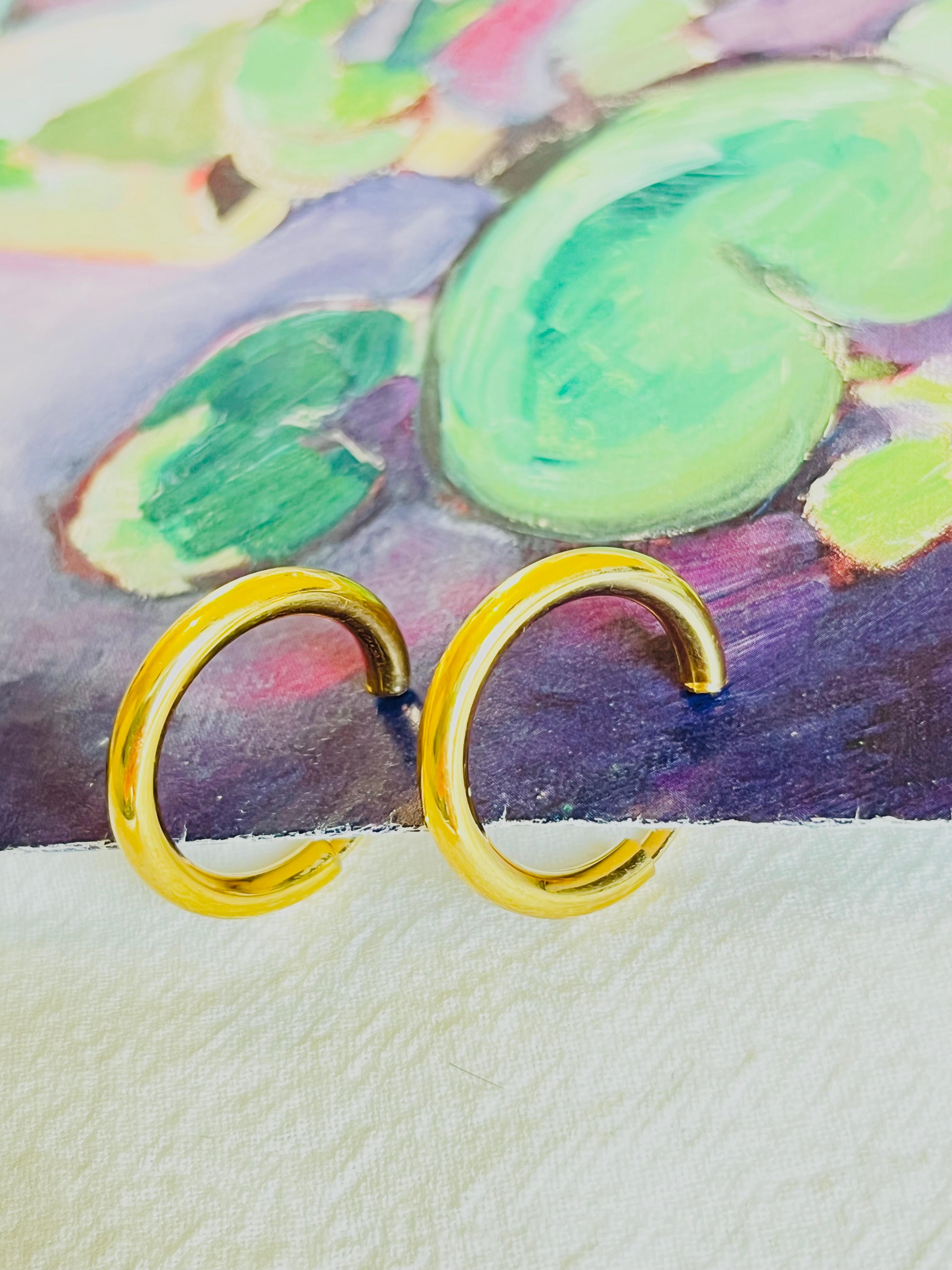 Women's or Men's Christian Dior 1980s Vintage Round Circle Glow Huggie Hoop Modernist Earrings