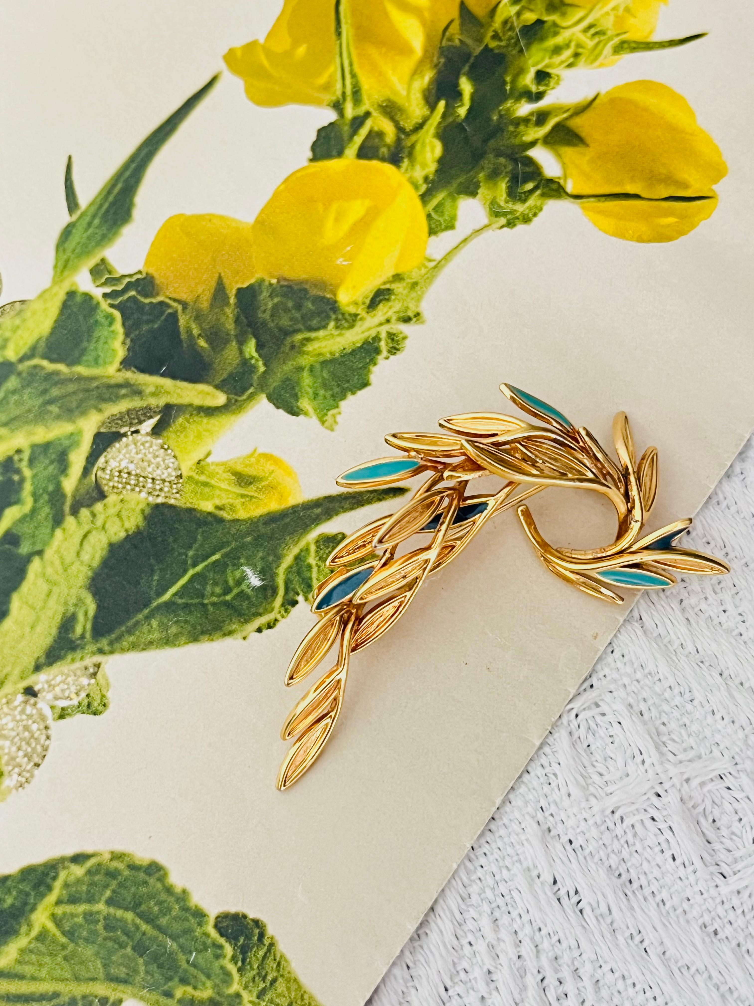 Christian Dior 1980s Vintage Broche ondulado remolino hoja turquesa azul marino pavo real pájaro en Bueno estado para la venta en Wokingham, England