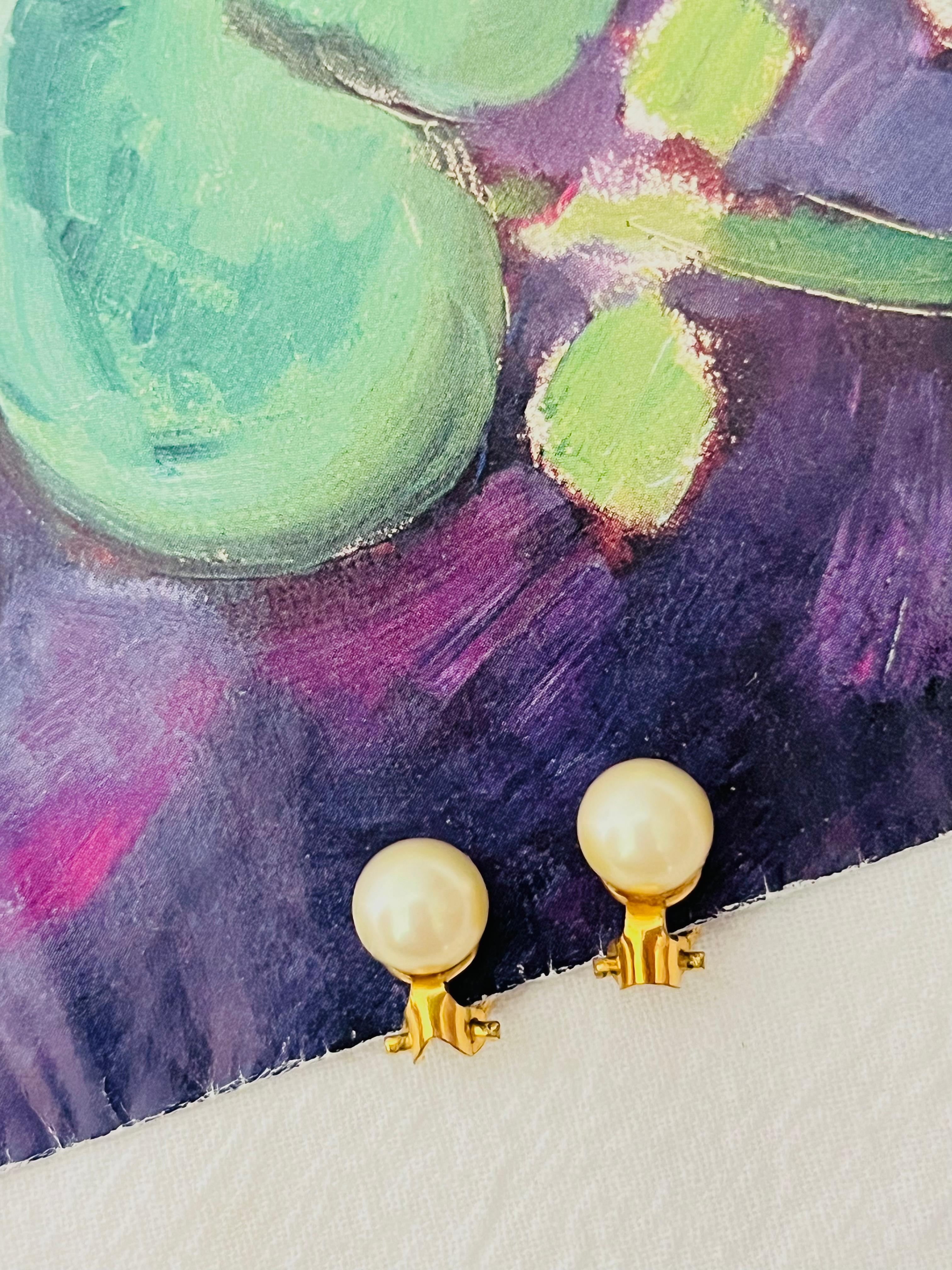 Art Deco Christian Dior 1980s Vintage White Ball Pearl Round Circle Gold Clip Earrings For Sale