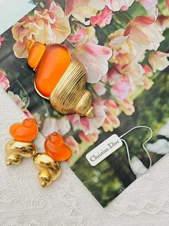 Christian Dior 1987 Robert Goossen Iconic Large Orange Cabochon Shell Gold 2 Set