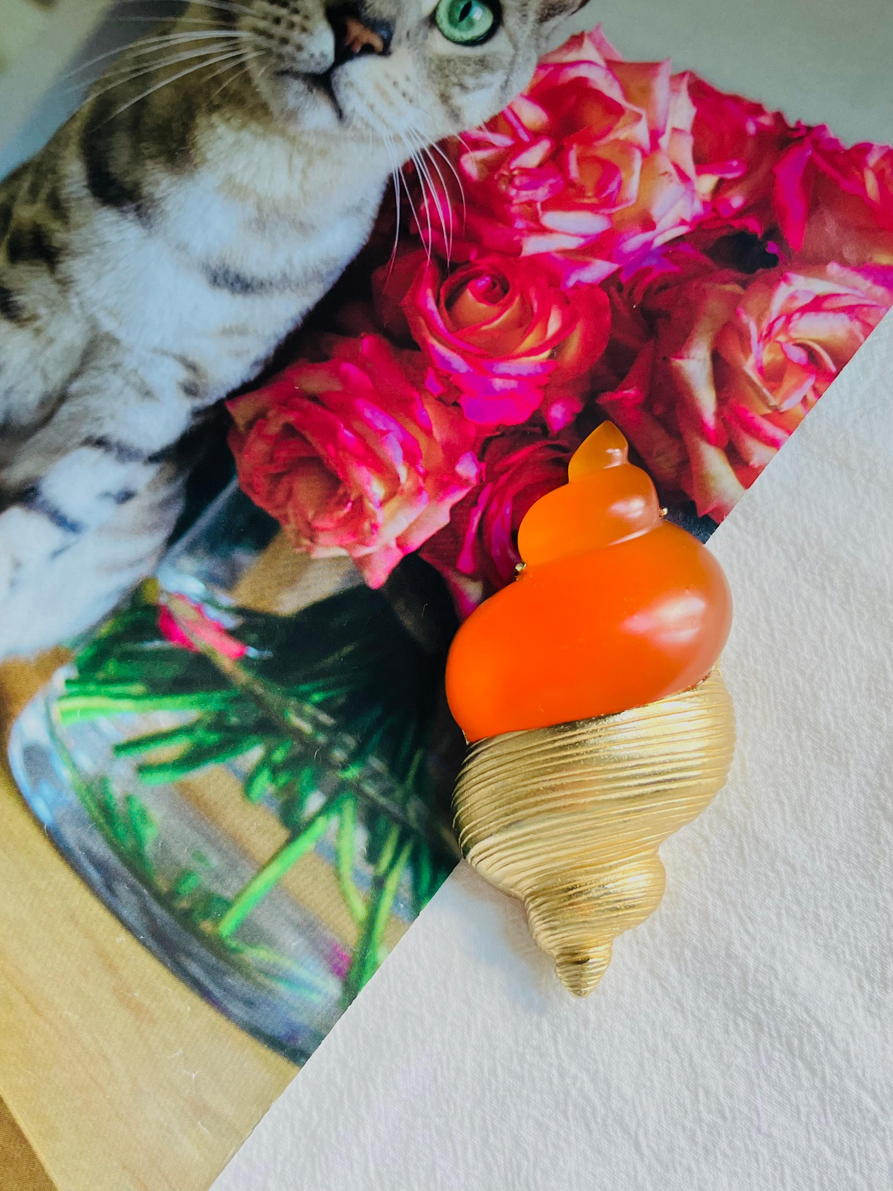 Christian Dior 1987 Robert Goossen Orange Muschelschale Conch Torch Jelly Belly Brosche (Art nouveau)