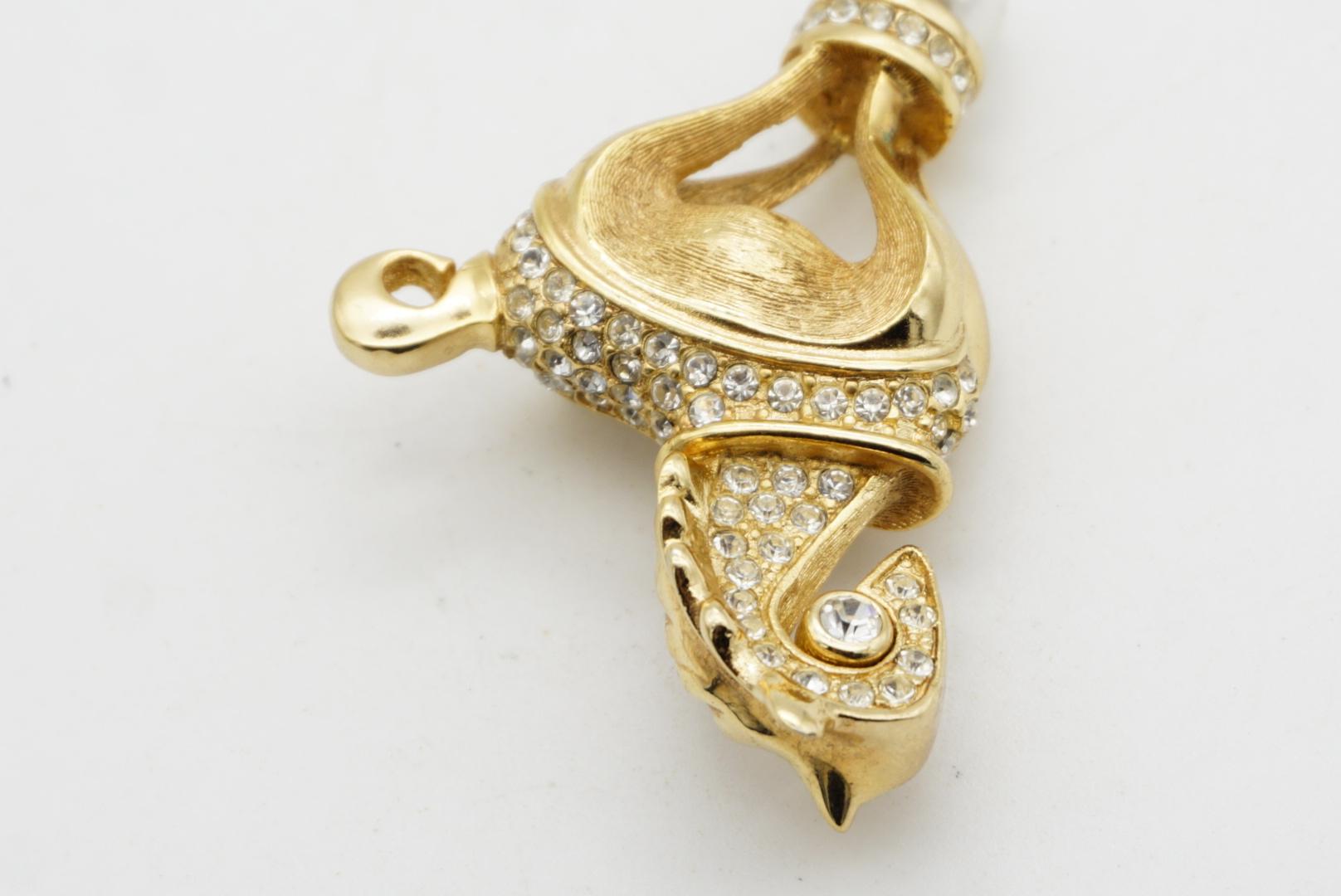 Christian Dior 1988 Vintage Cavallo Carino Stand Cristalli Perla Bianca Rotonda Spilla in vendita 6