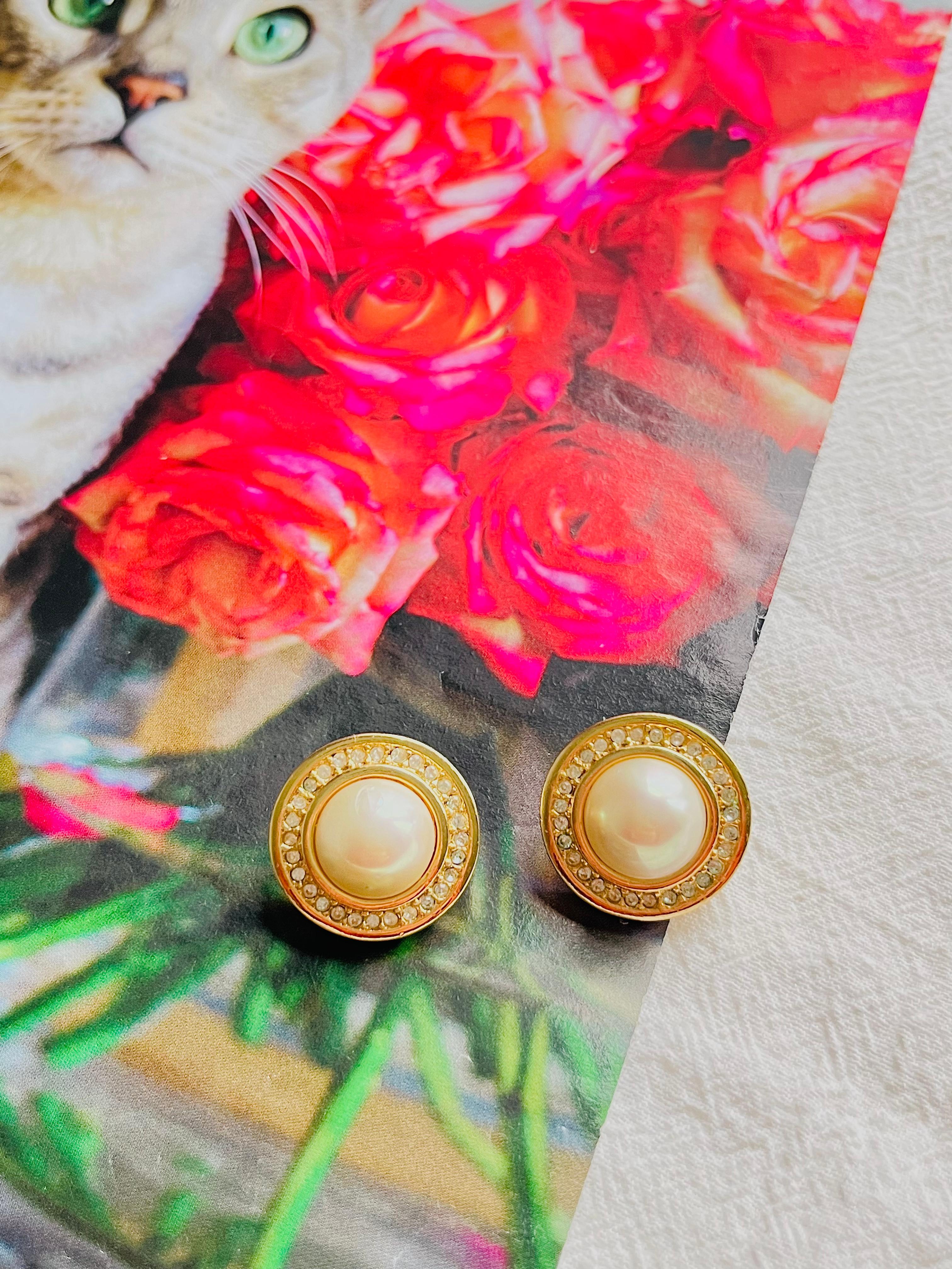 Christian Dior 1990 CHC Grosse White Large Round Pearl Crystals Pierced Earrings In Good Condition In Wokingham, England