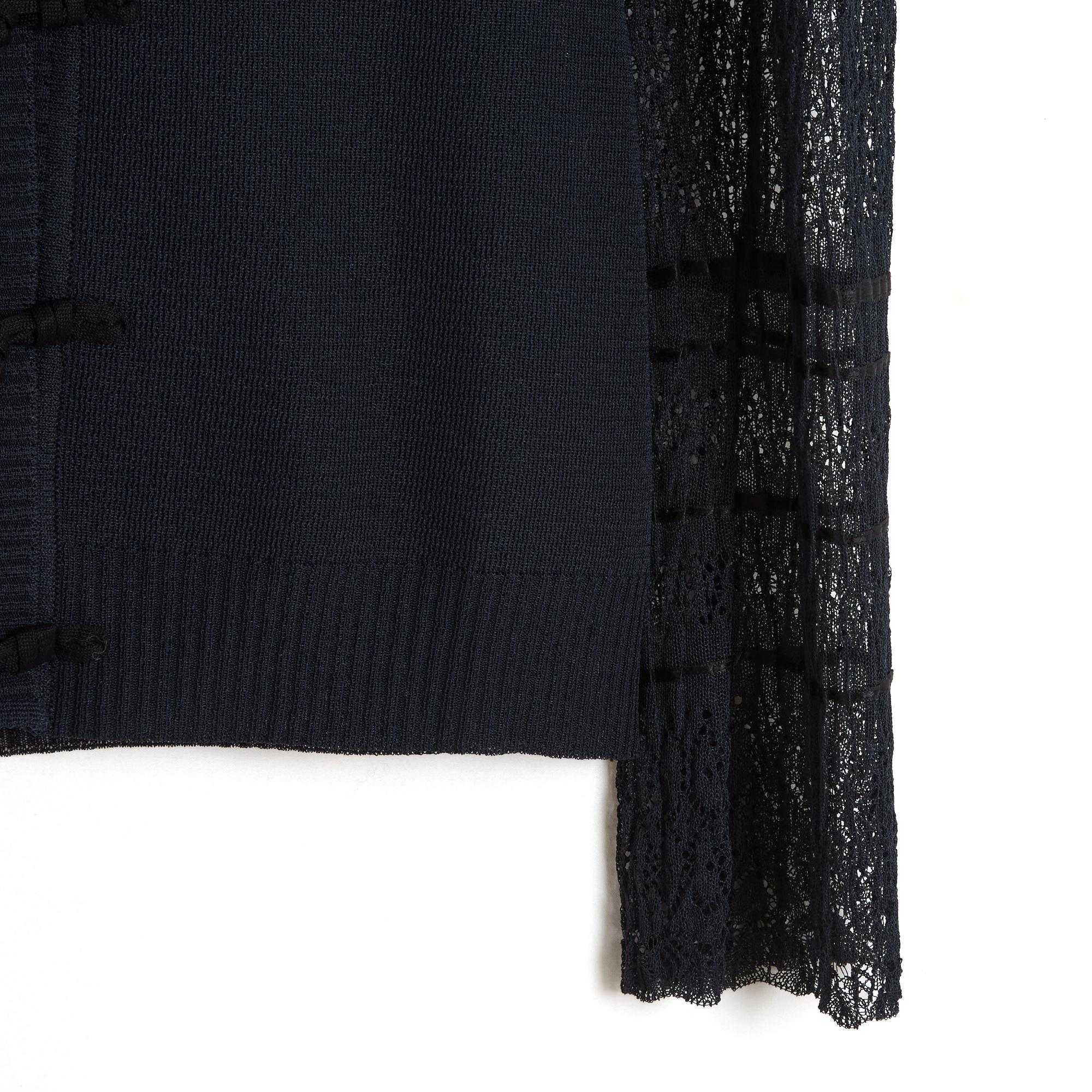 Christian Dior 1999 - Top Galliano FR36 Cheongsam Cardigan bleu marine en dentelle GB8 US6 2