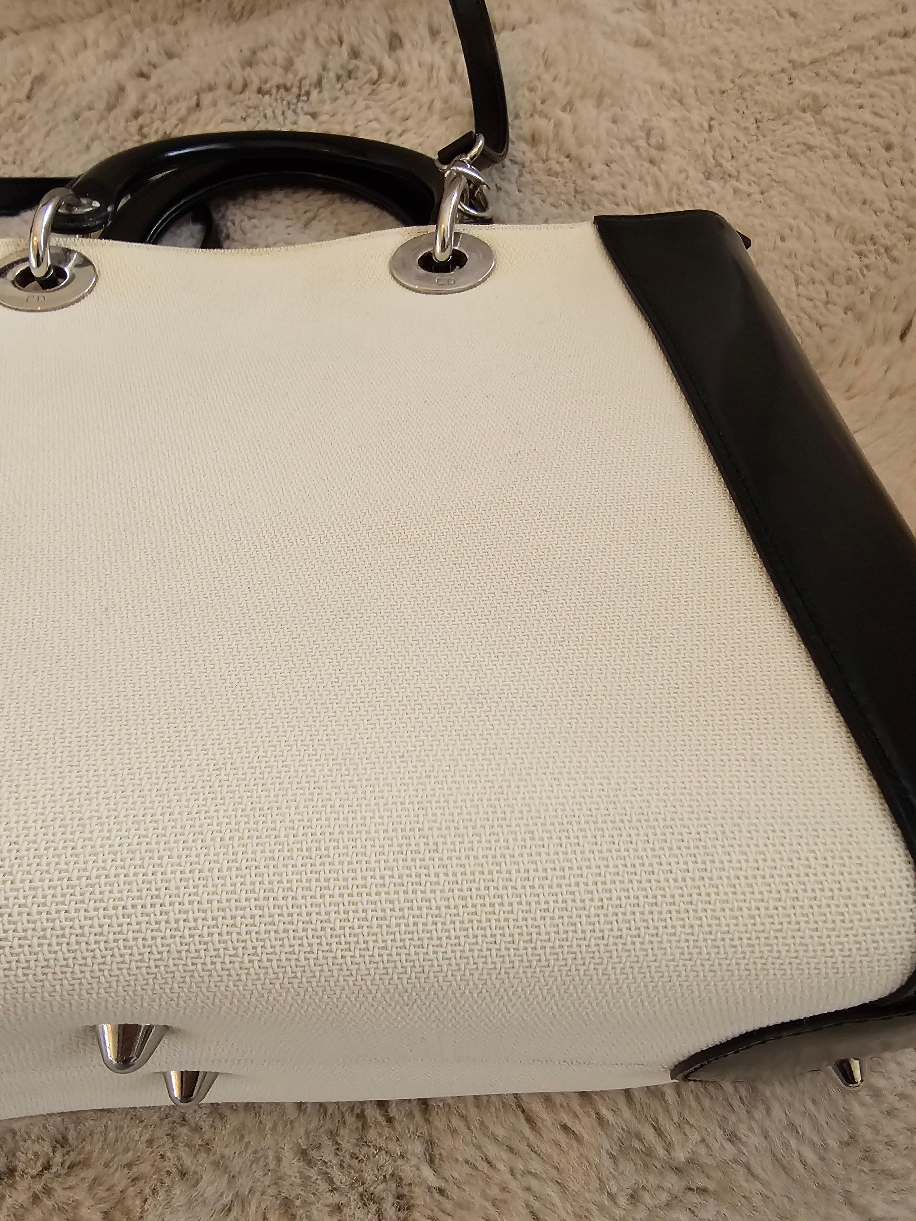 Christian Dior 1999 Lady Dior Handbag Canvas Patent Leather Collectors Large In Good Condition For Sale In 'S-HERTOGENBOSCH, NL