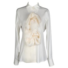Christian Dior 2004 Fall-Winter Blouse en coton mélangé avec fleur en soie