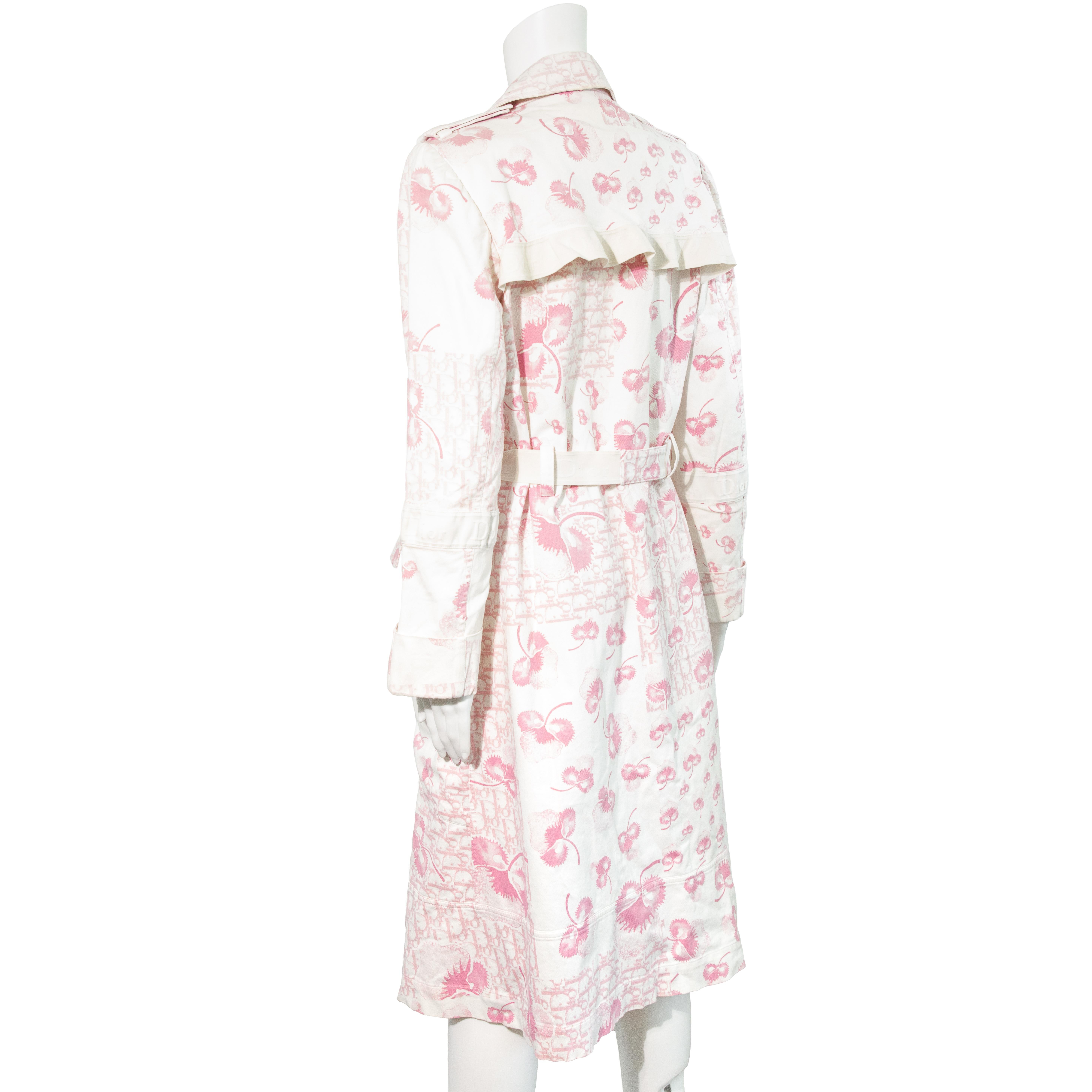 Christian Dior 2005 Blossom Monogram Trench Coat size 38 In Good Condition For Sale In London, GB