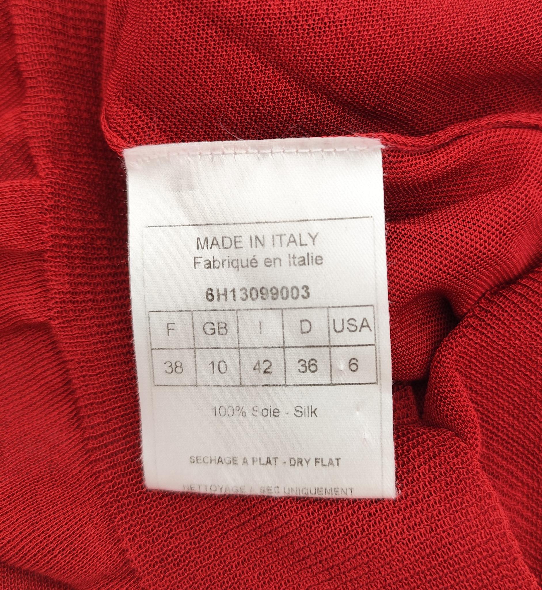 Ensemble top et pull en soie rouge Christian Dior 2006 en vente 14