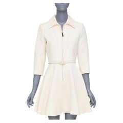 CHRISTIAN DIOR 2019: miniabito svasato in lana e seta color avorio, con zip frontale e cintura, taglia FR36 S