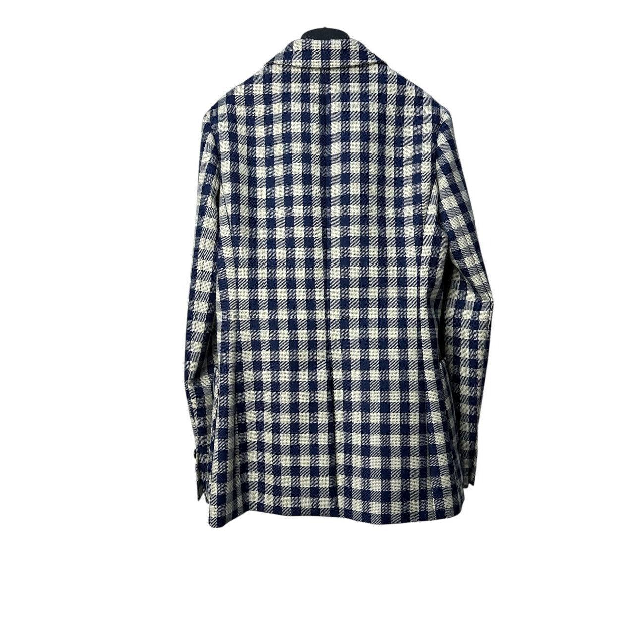 Elevate your wardrobe with this stunning Christian Dior wool jacket from the 2020 runway collection!
In excellent condition, this jacket exudes luxury and sophistication.
Size: 38
Material: Wool
A timeless piece from a renowned fashion house,