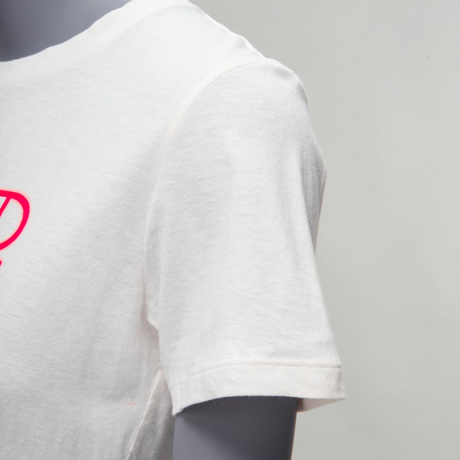 CHRISTIAN DIOR 2022 Dior Vibe rose fluo logo graphique CD bee tshirt blanc XS en vente 2