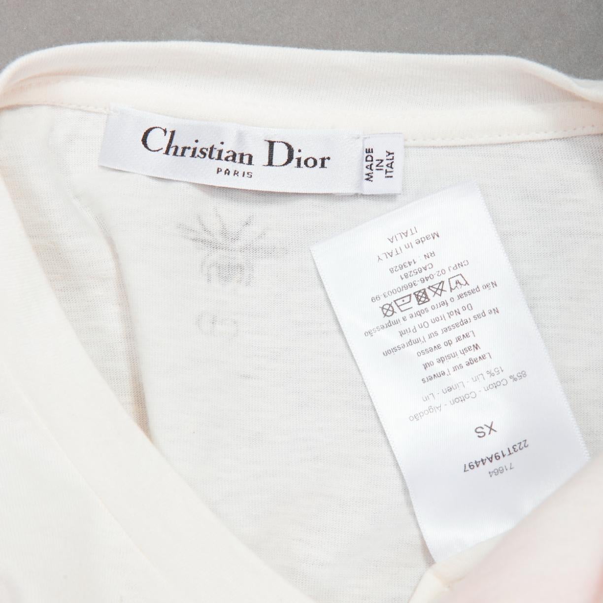 CHRISTIAN DIOR 2022 Dior Vibe rose fluo logo graphique CD bee tshirt blanc XS en vente 3