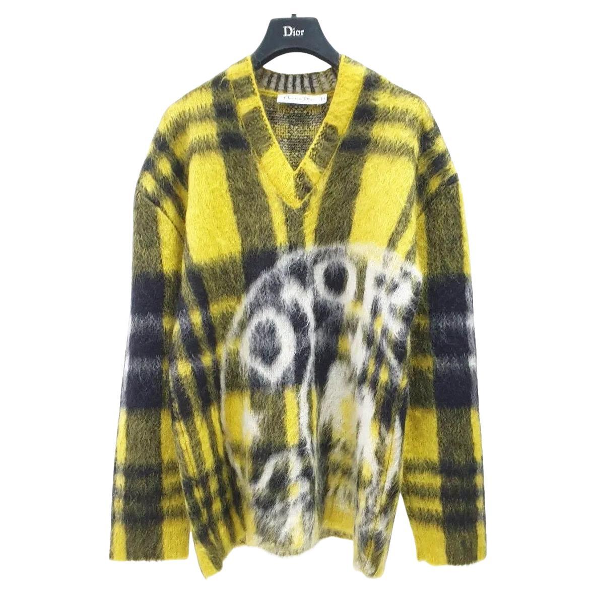 Christian Dior 2022 Runway Plaid Mohair Sweater - Sz 36 en vente