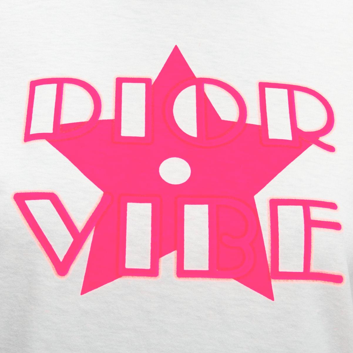 CHRISTIAN DIOR 2022 Vibe - T-shirt à manches courtes imprimé d'un logo étoilé rose néon XS en vente 2