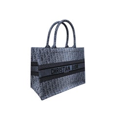 Christian Dior 2024 Oblique Jacquard Blau Denim Medium Book Tote