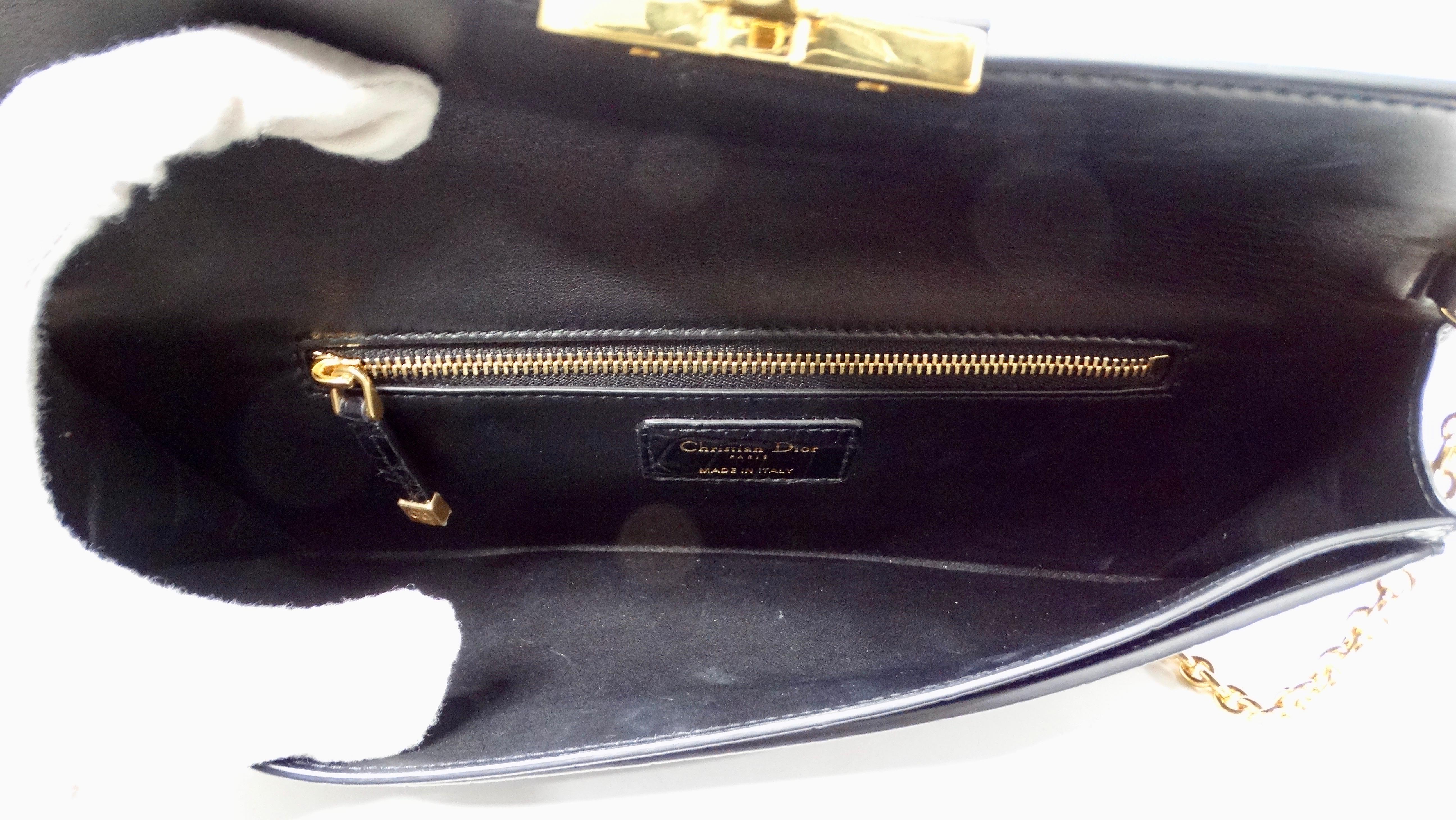 Christian Dior 30 Montaigne Pochette en crocodile noir avec chaîne en or en vente 4