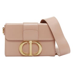CHRISTIAN DIOR 30 Montaigne Box Mini sac crossbody en cuir nude et boucle CD dorée