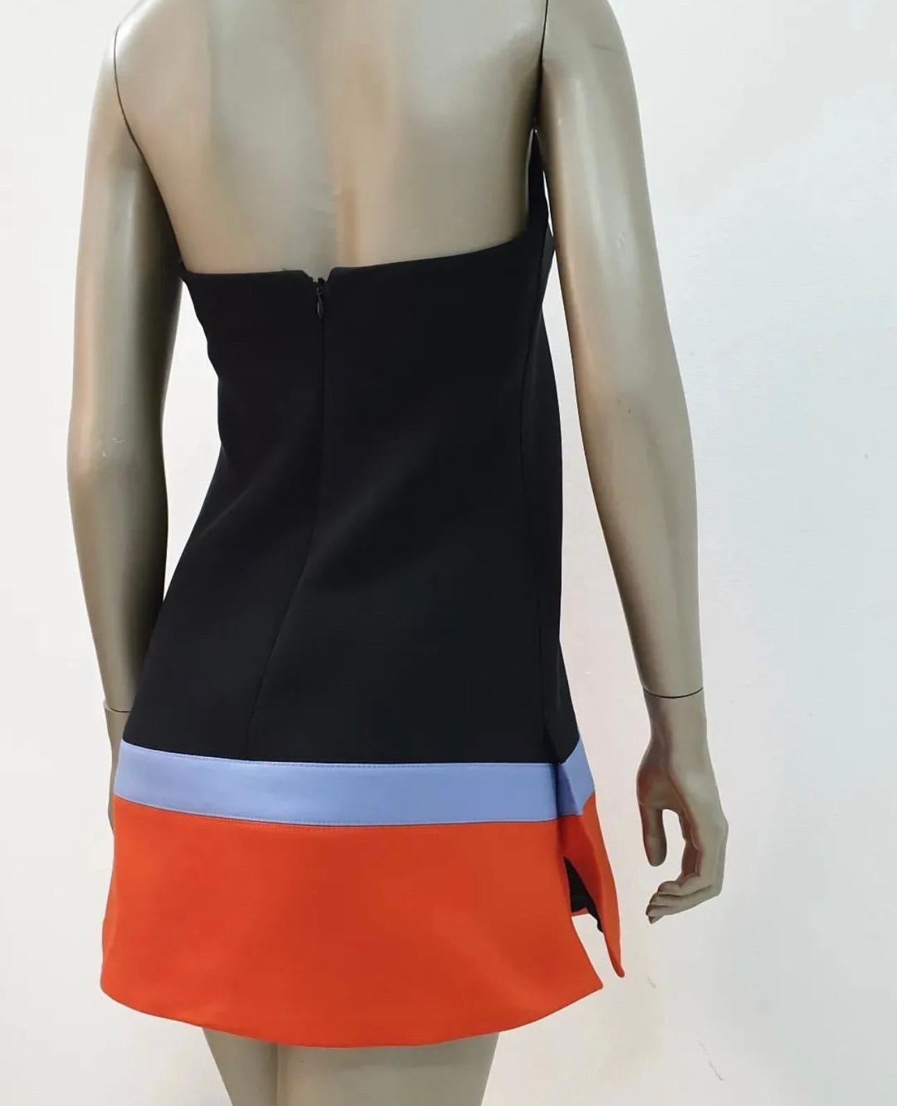 A-line from Christian Dior,
Crew Neck, Short, Plain, Stripes, Elegant Style, Casual Style, A-line, Sleeveless, 
2022 SS
Sz.34
Very good condition
