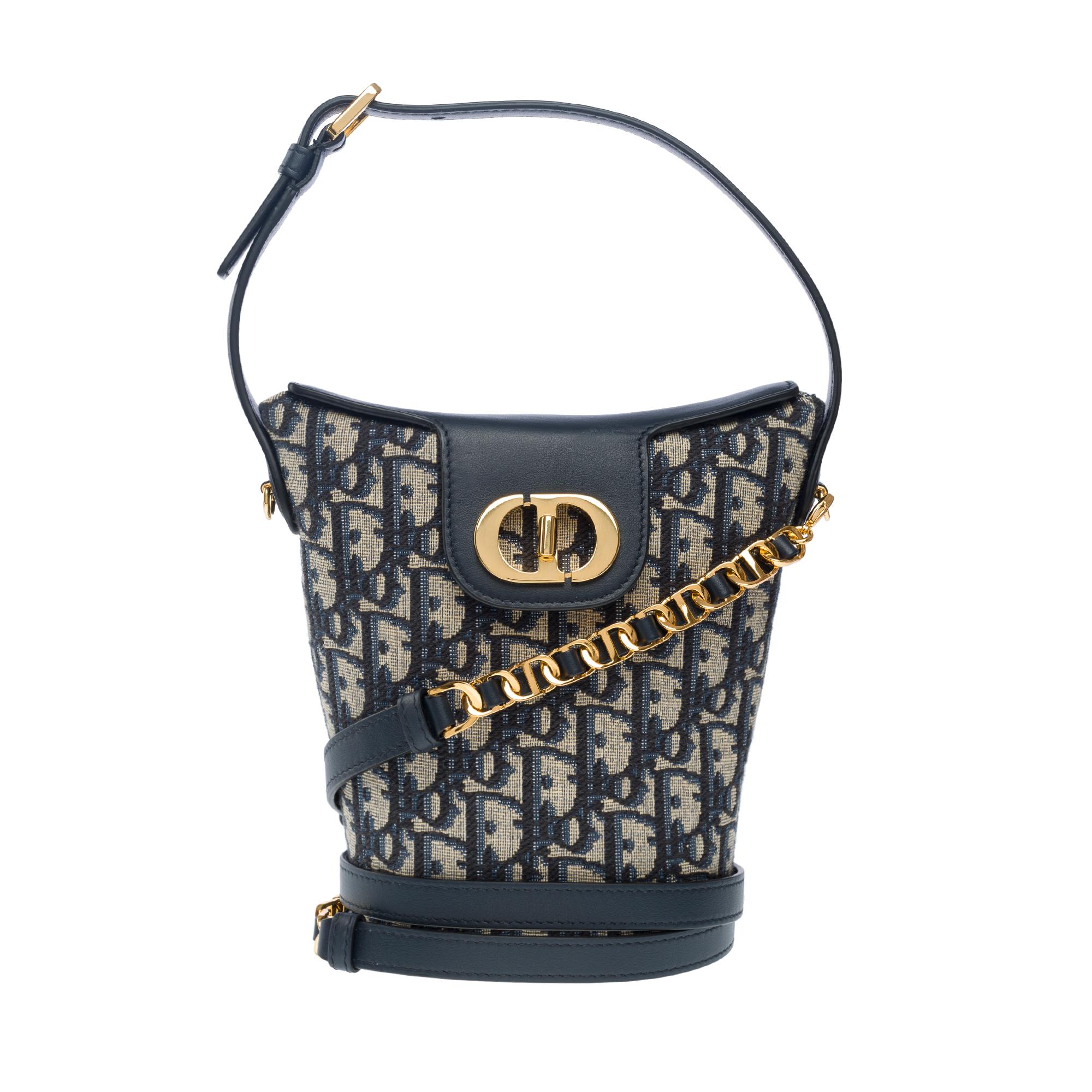 Christian Dior Amber 30 Montaigne Mini Bucket bag in Navy Blue Monogram canvas In New Condition For Sale In Paris, IDF